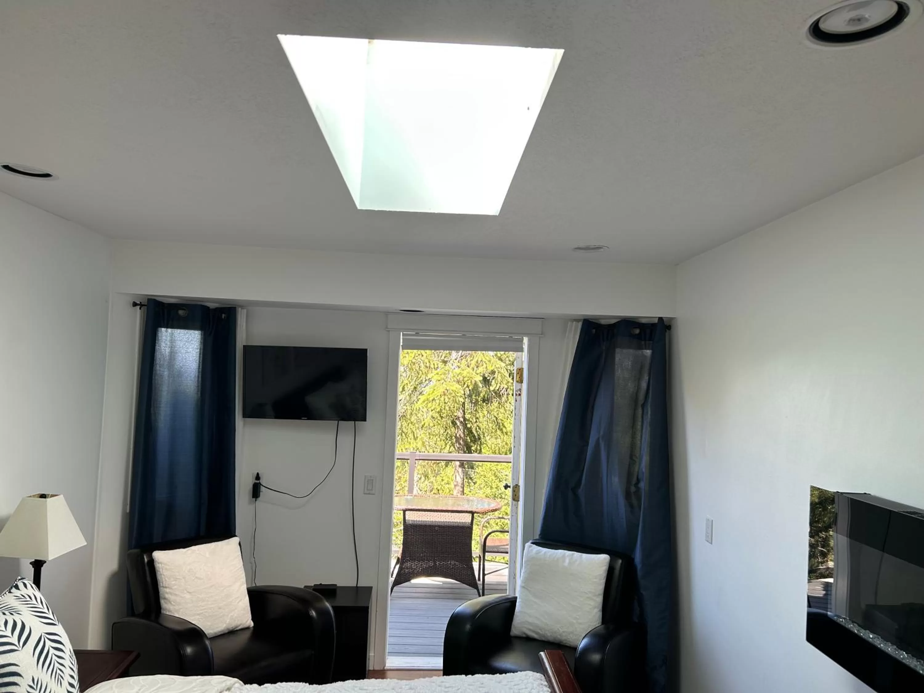 Seating Area in Armand Heights