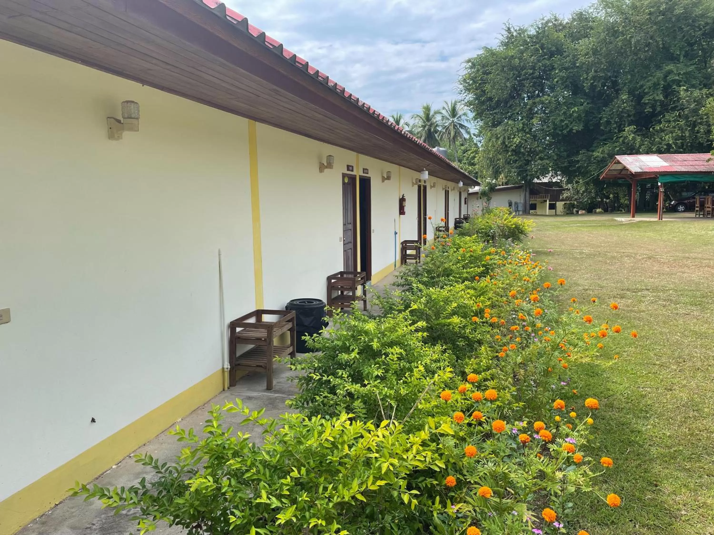 ห้วยน้ำรินรีสอร์ท The Creek Garden Resort