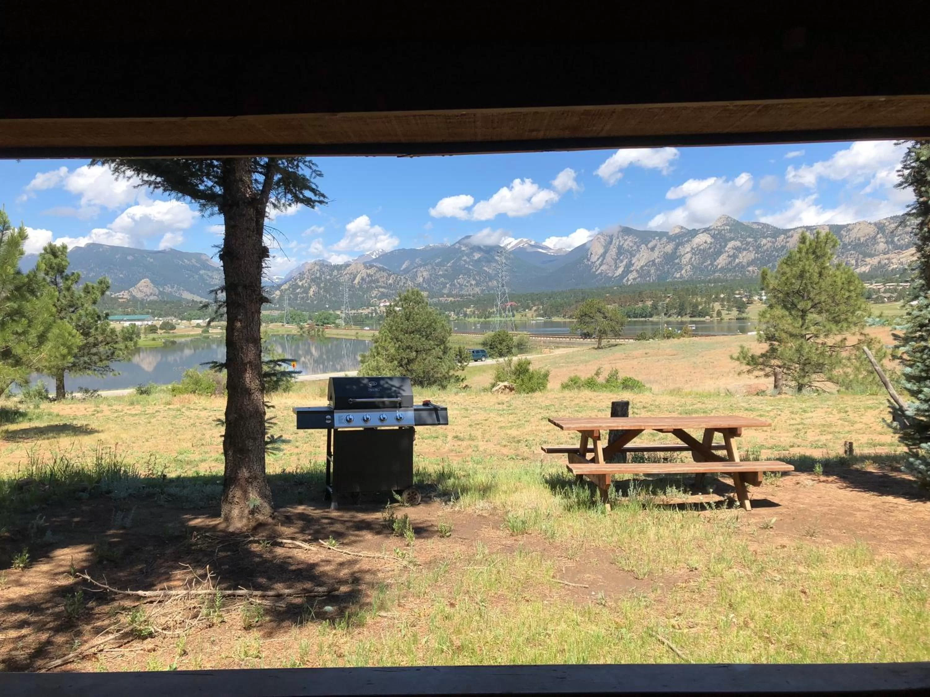 Estes Lake Lodge