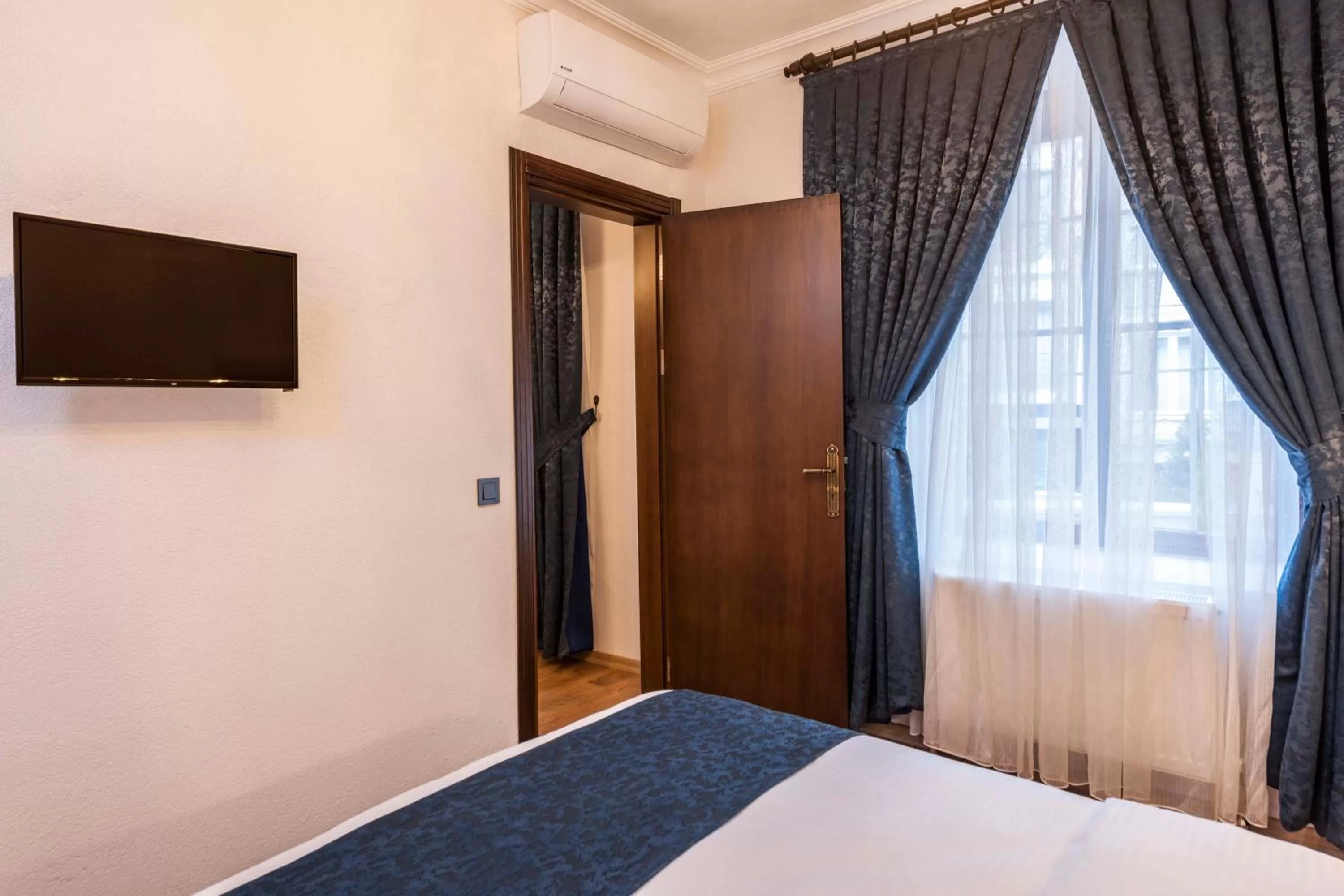 Bed in Element Garden