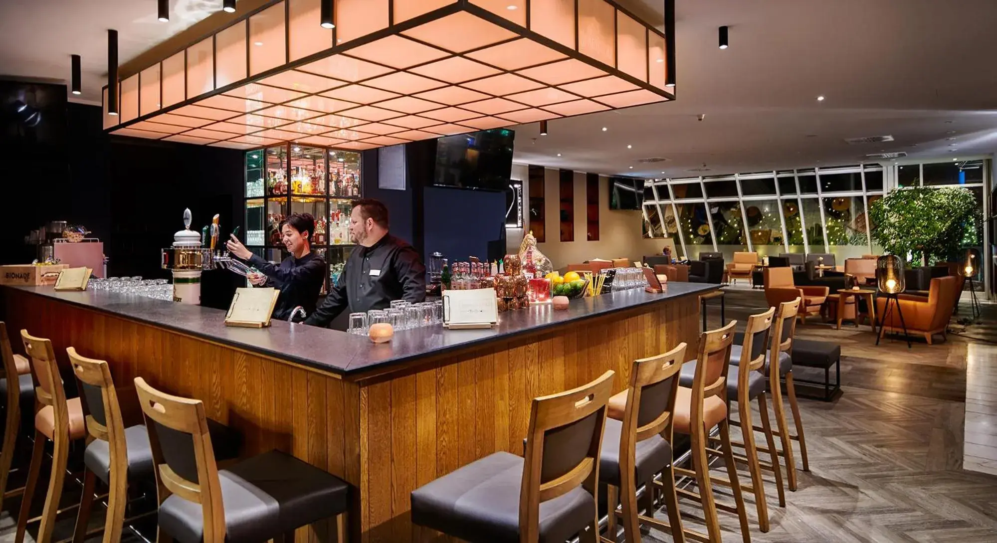 Lounge or bar, Restaurant/Places to Eat in Atlanta Hotel International Leipzig