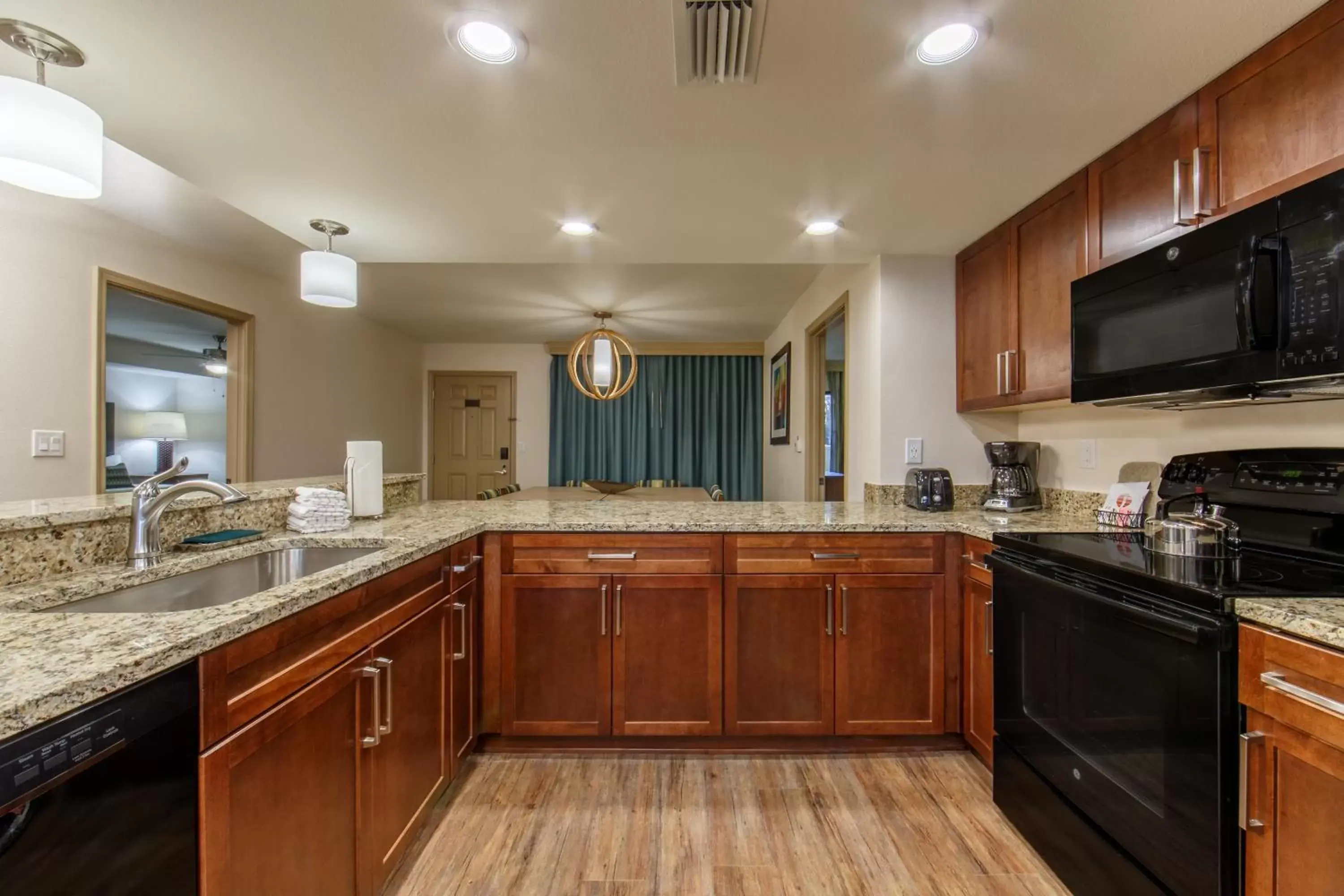 Photo of the whole room, Kitchen/Kitchenette in Holiday Inn Club Vacations Scottsdale Resort, an IHG Hotel