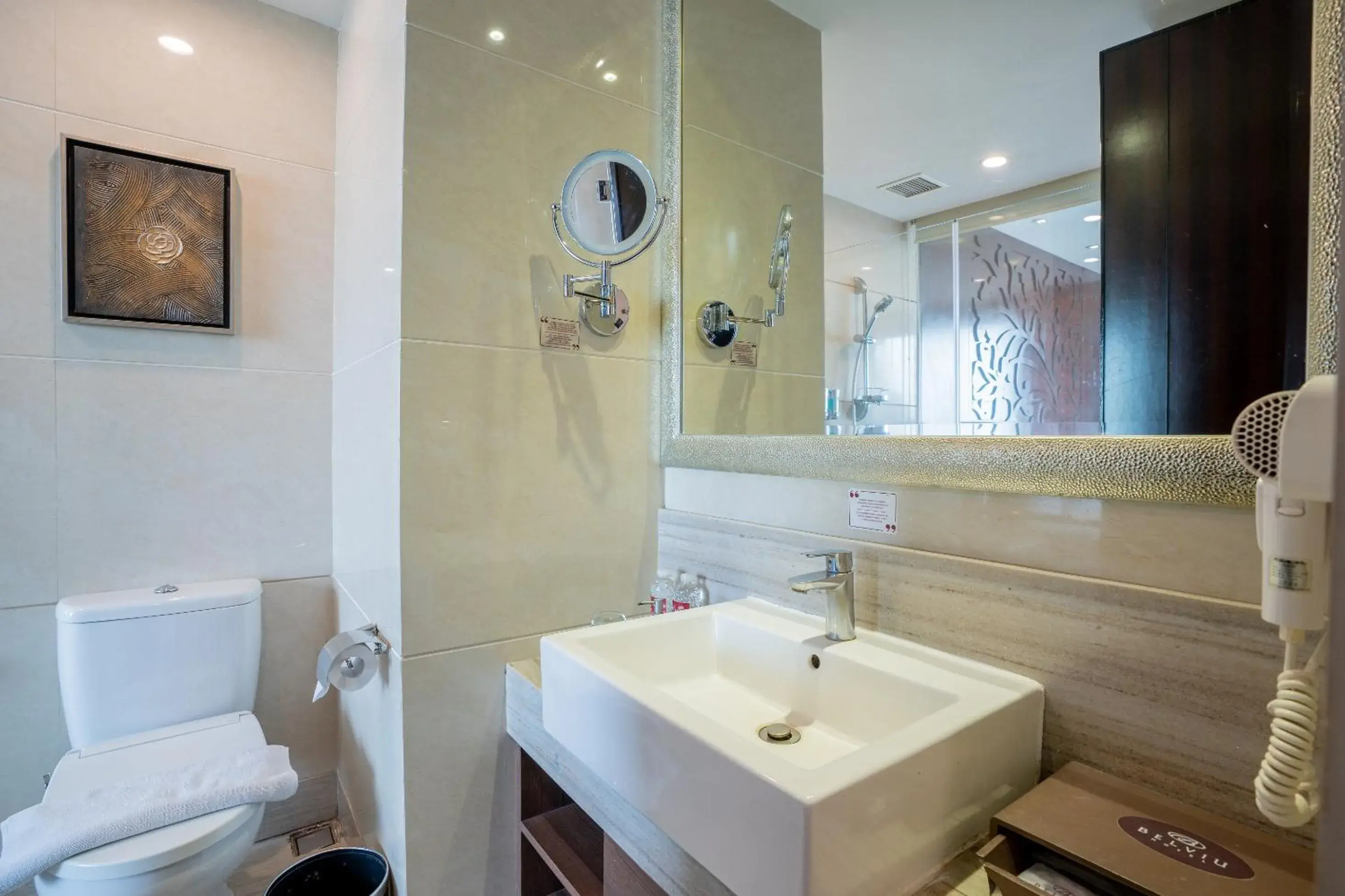 Bathroom in Belviu Hotel Bandung