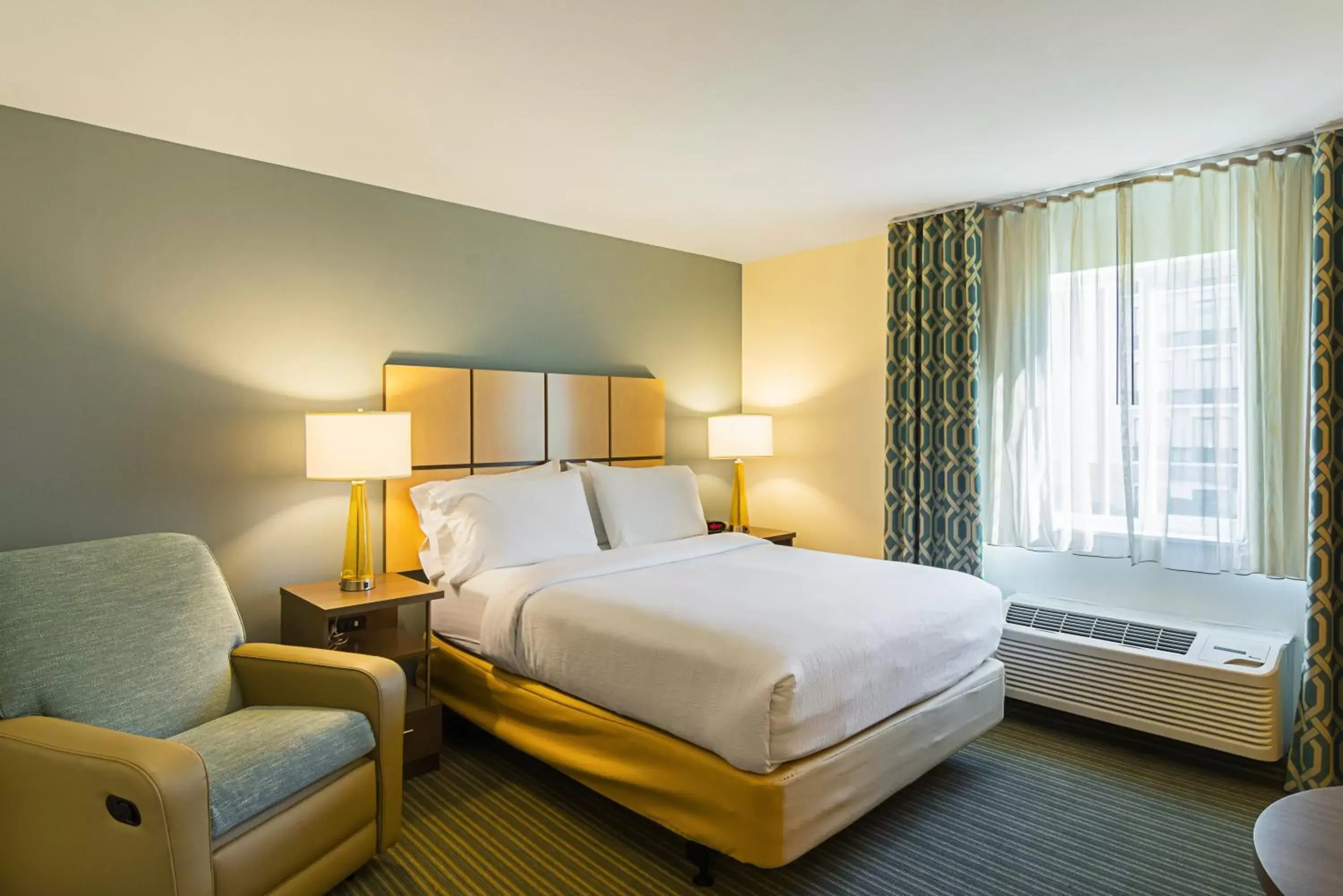 Standard  Room in Candlewood Suites - Pensacola - University Area, an IHG Hotel