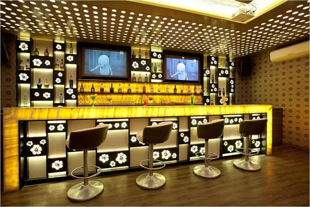 Lounge or bar in Hotel Plaza