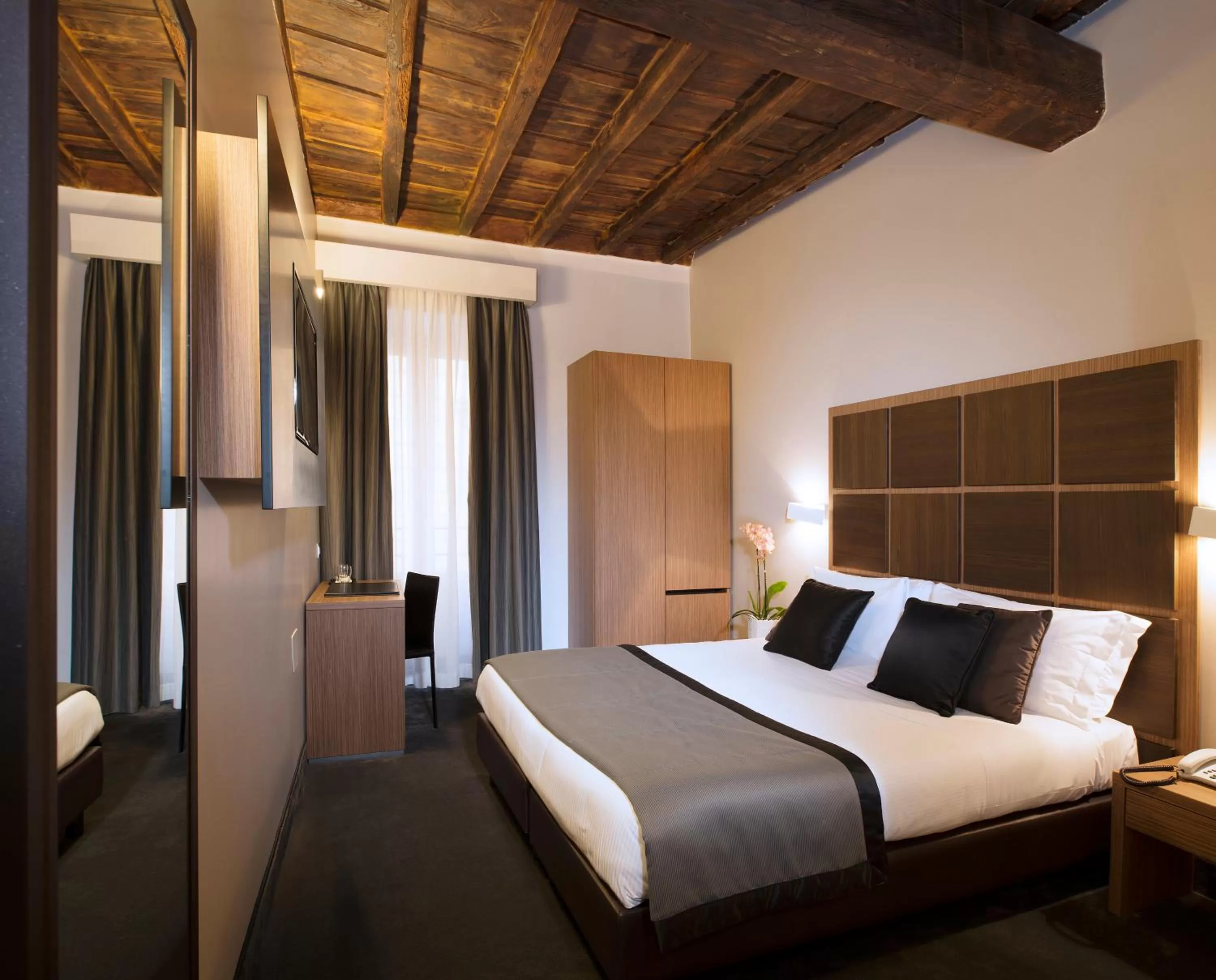 Photo of the whole room, Bed in Hotel Trevi - Gruppo Trevi Hotels