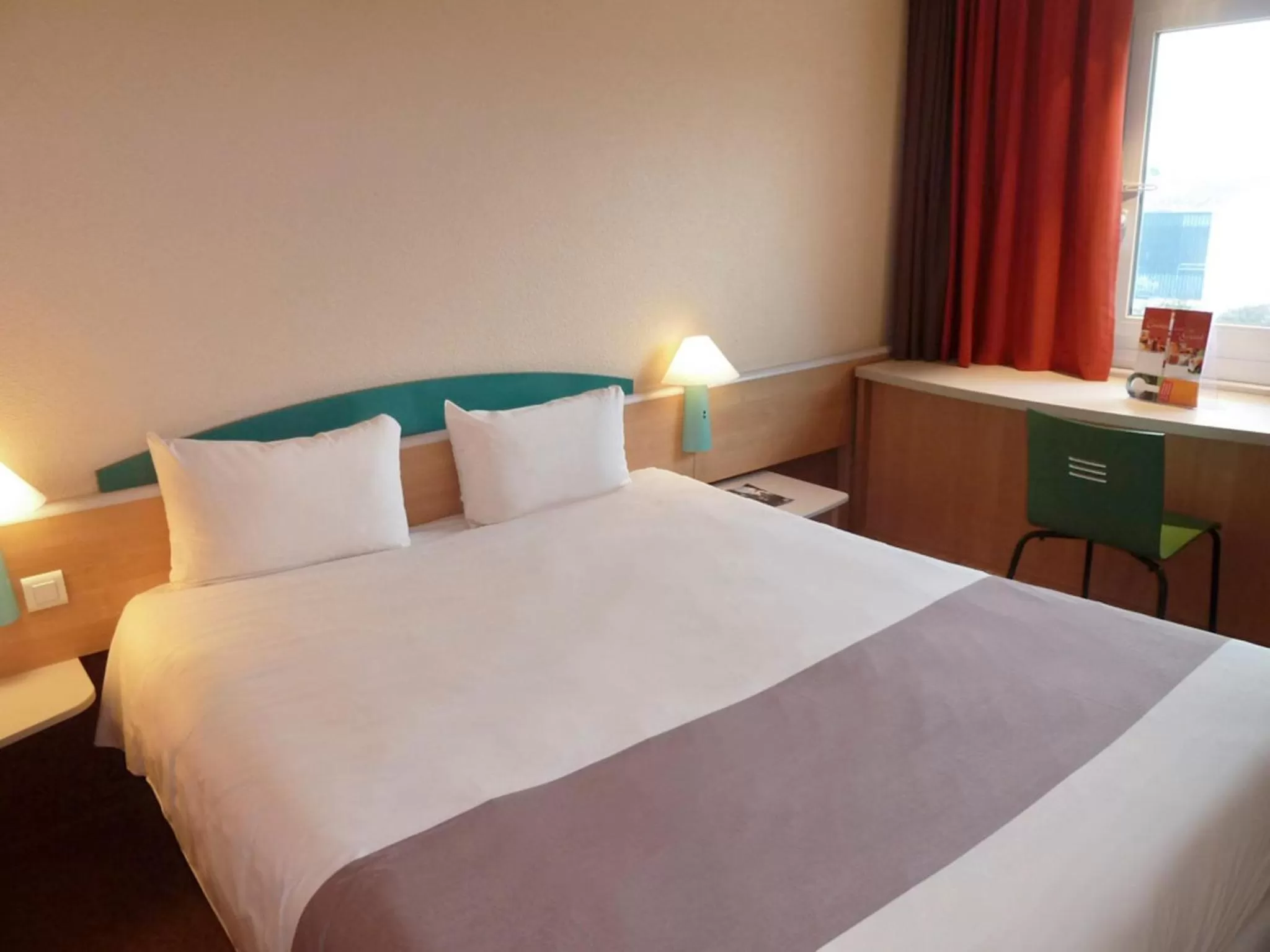 Standard Double Room in ibis Brugge Centrum