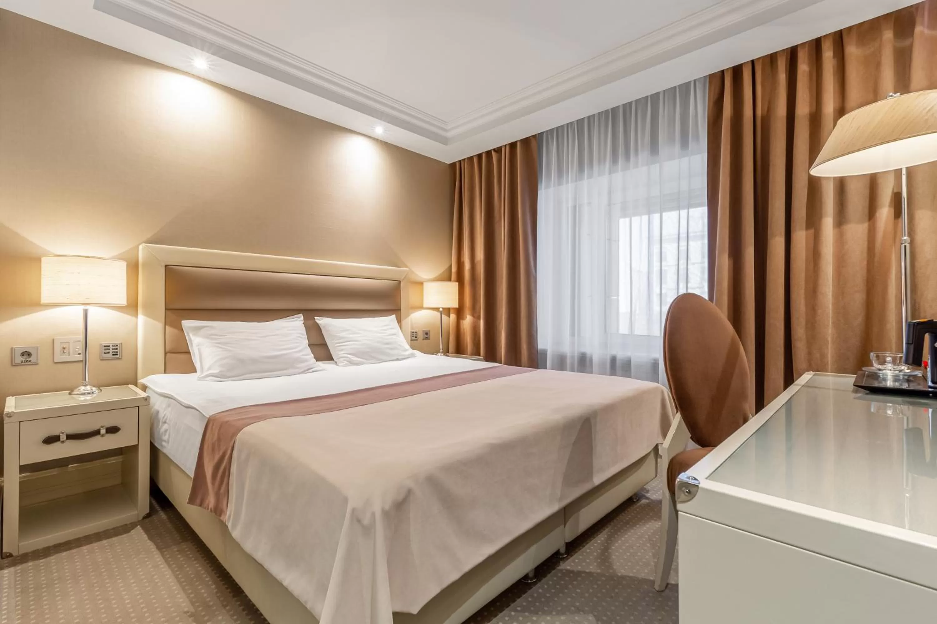 Superior Double Room in Khreschatyk Hotel