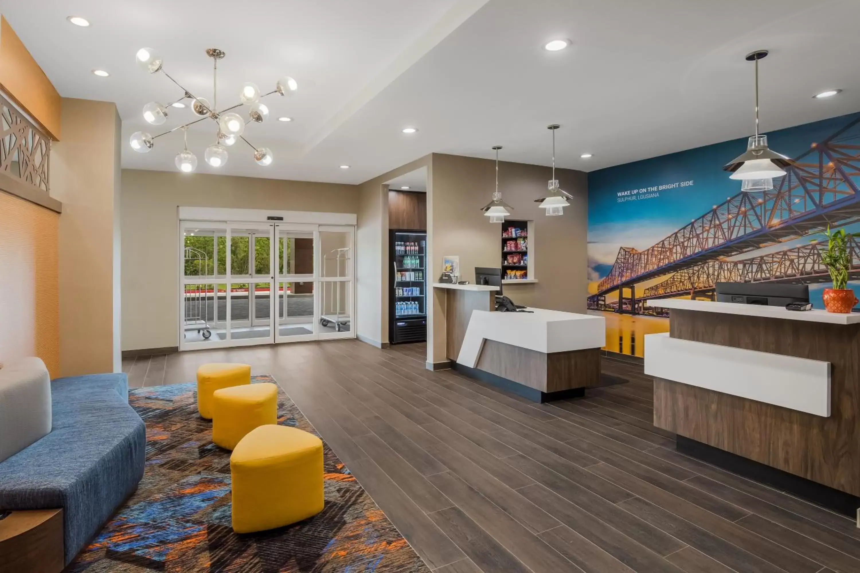 Lobby/Reception in La Quinta Inn & Suites by Wyndham Sulphur