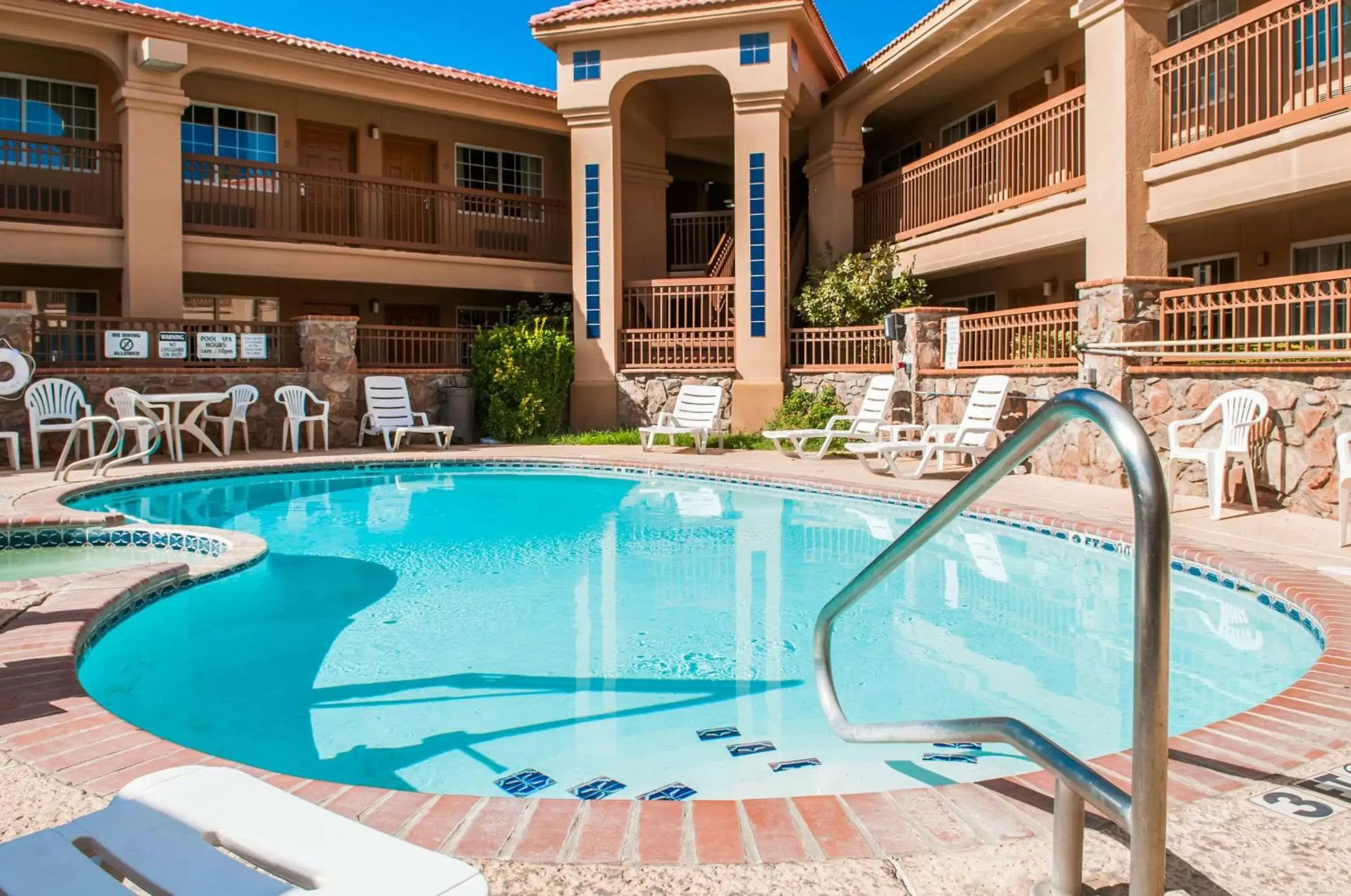 Activities, Swimming Pool in Quality Inn & Suites Las Cruces - University Area