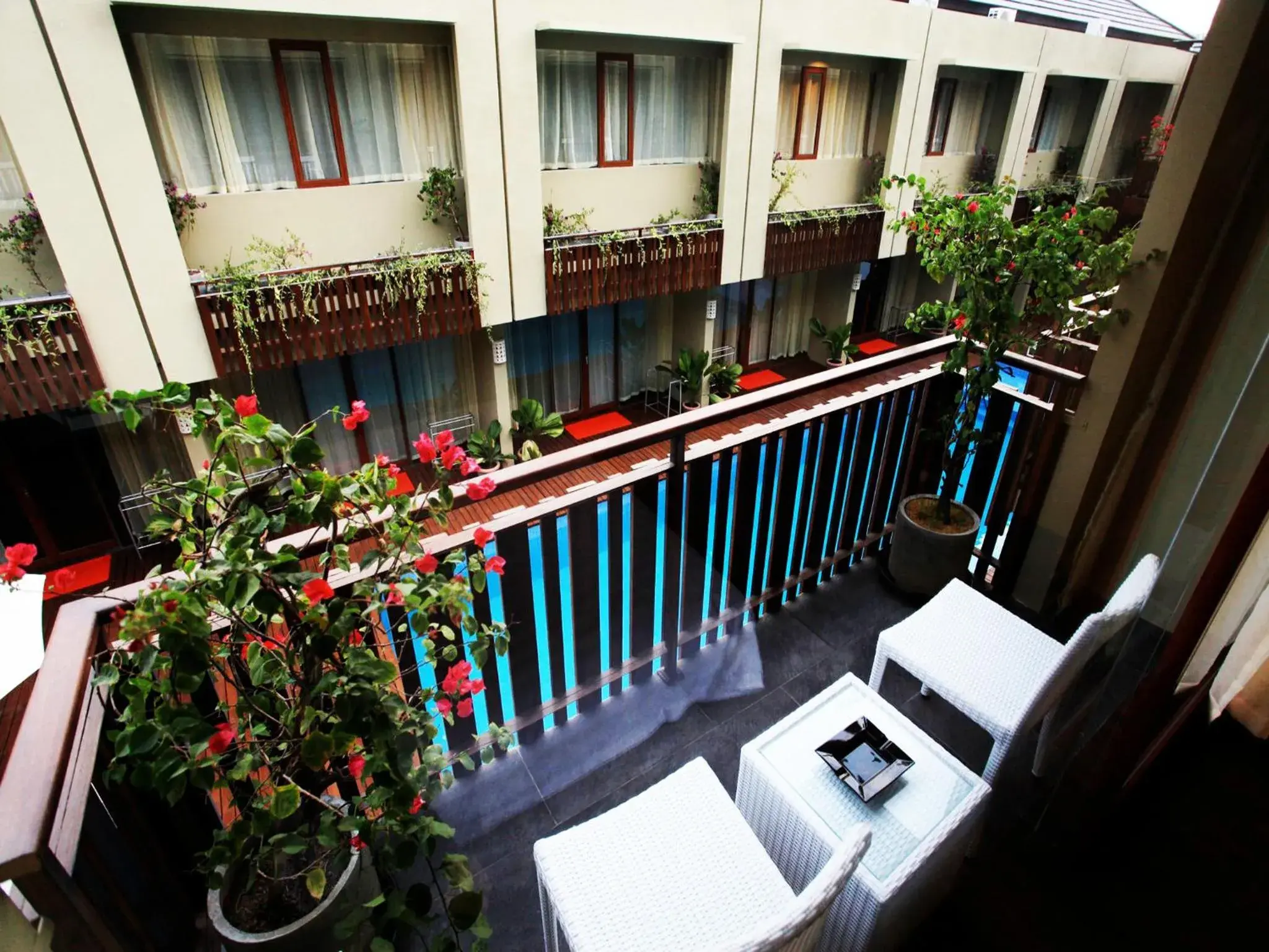 Balcony/Terrace, Pool View in Devata Suite & Residence