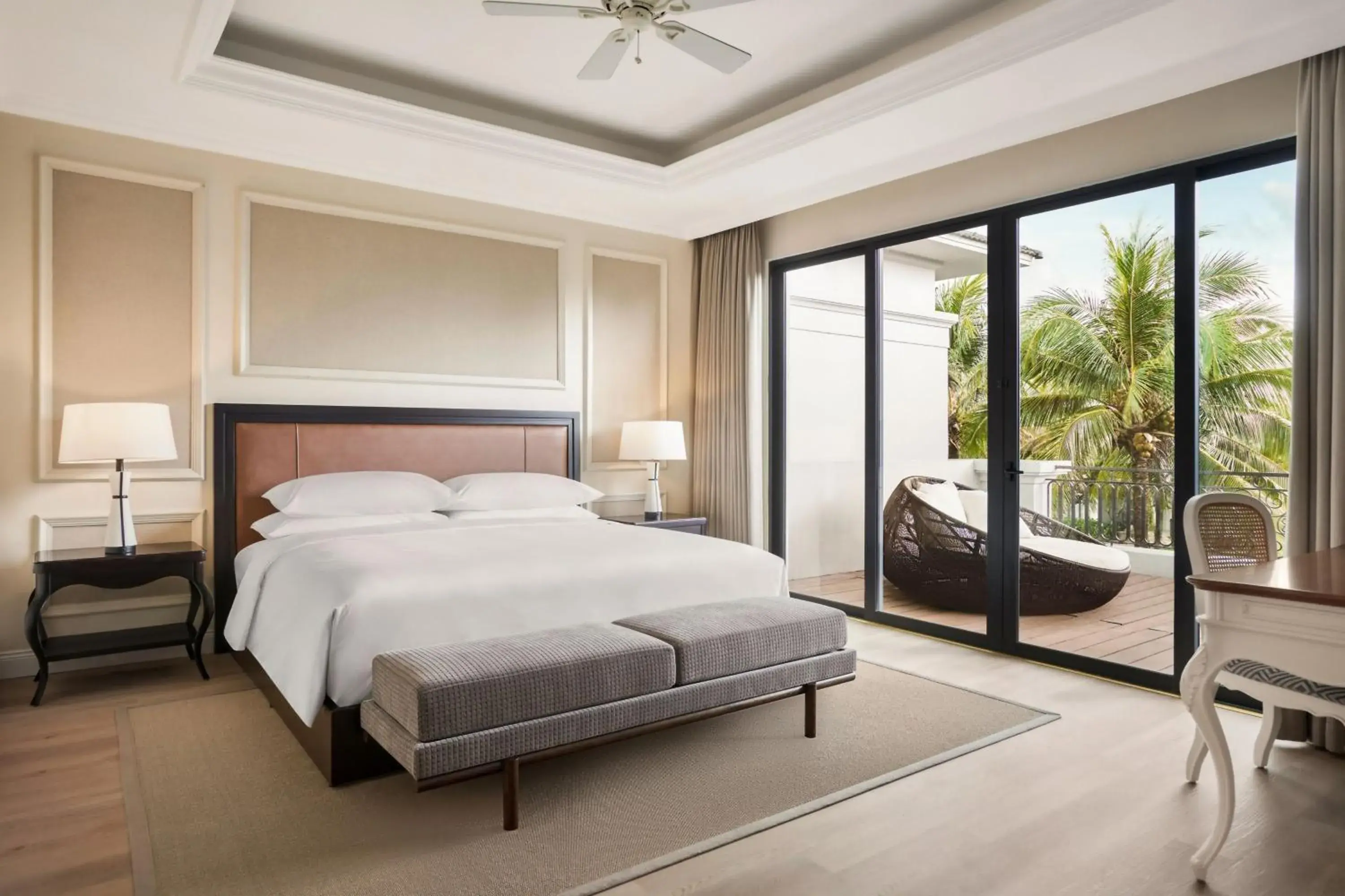 Bedroom, Bed in Sheraton Phu Quoc Long Beach Resort