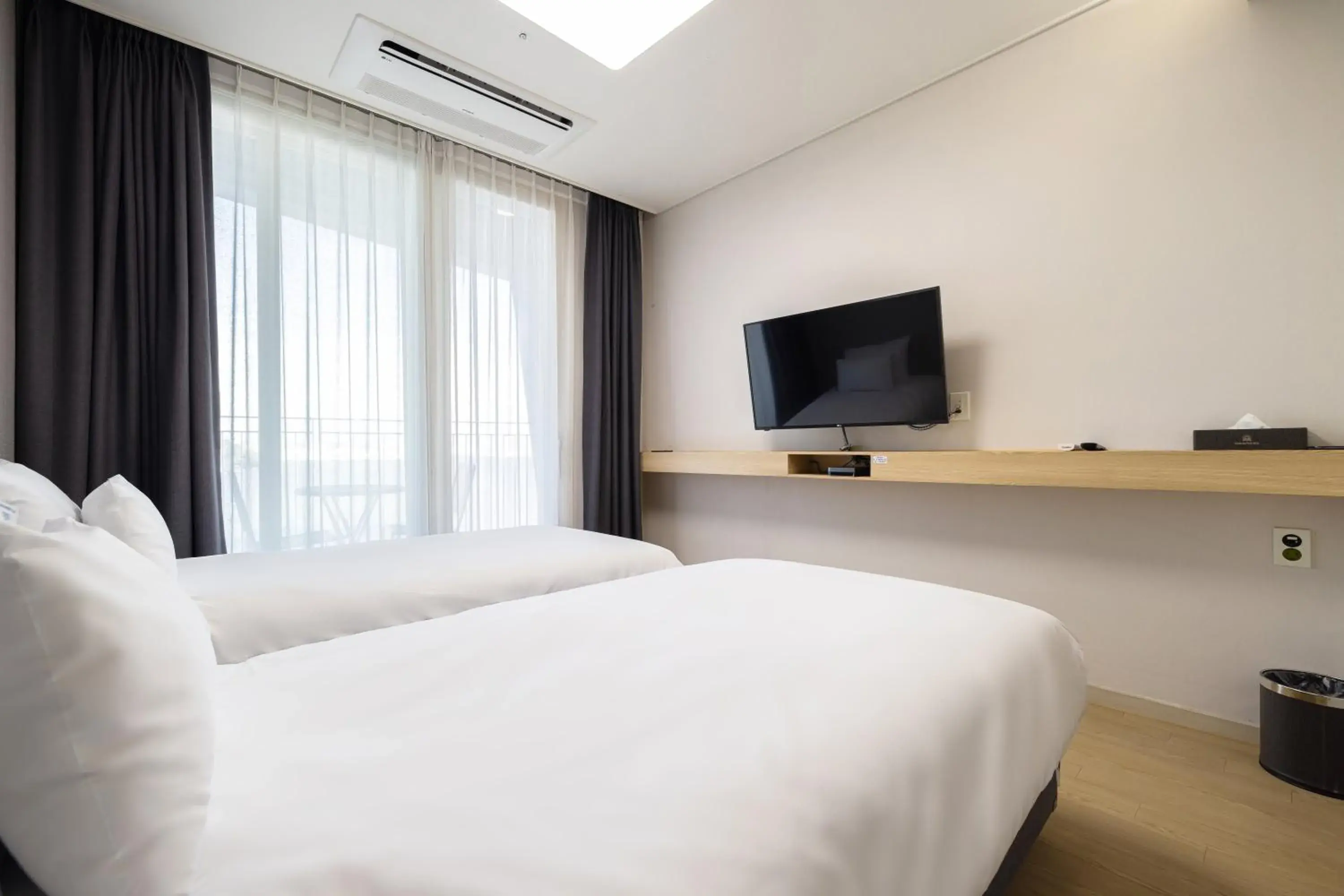 Deluxe Twin with Terrace in Ocean Soleview Hotel Deluxe Twin with Terrace in Ocean Soleview Hotel
