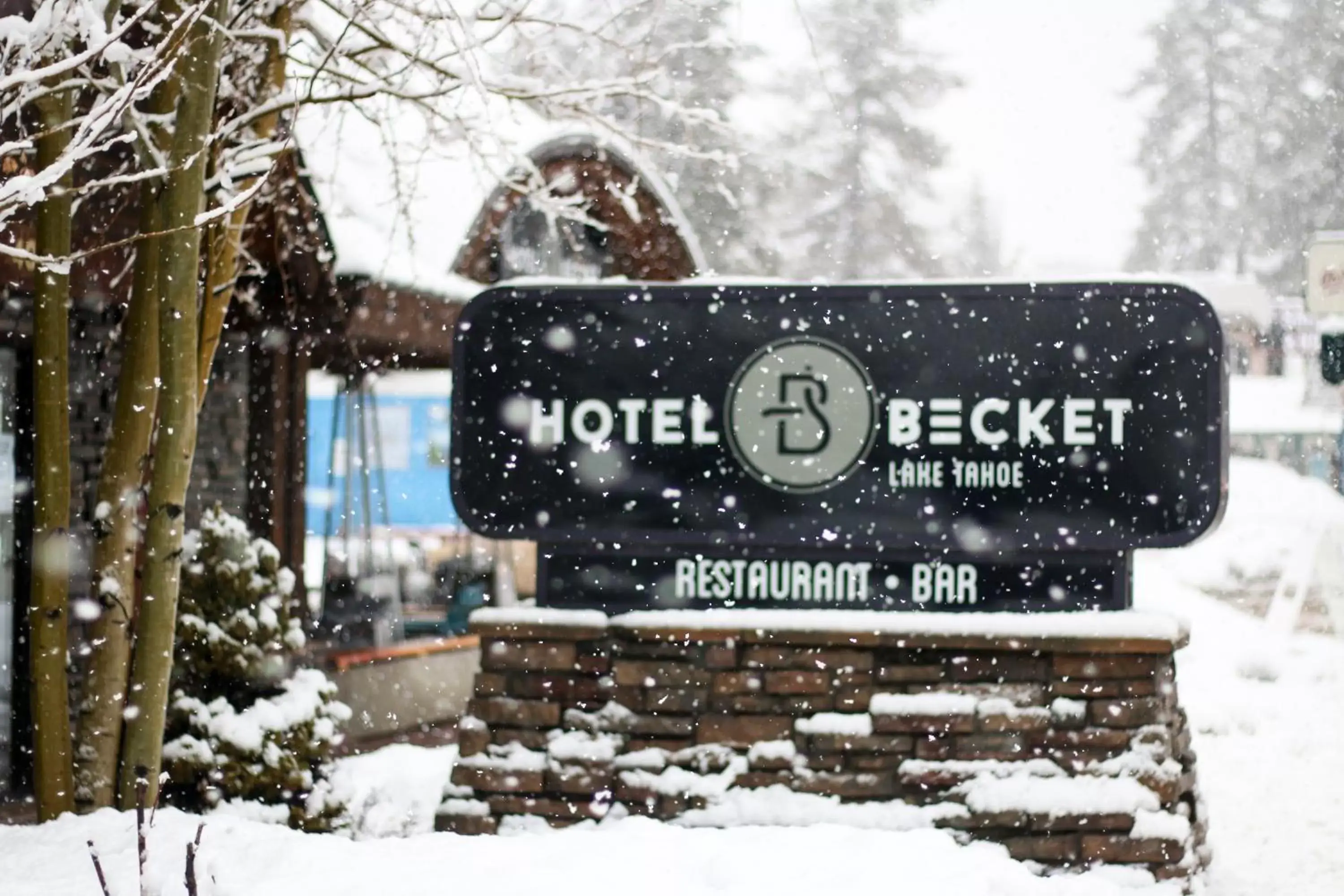 Property building, Winter in Hotel Becket