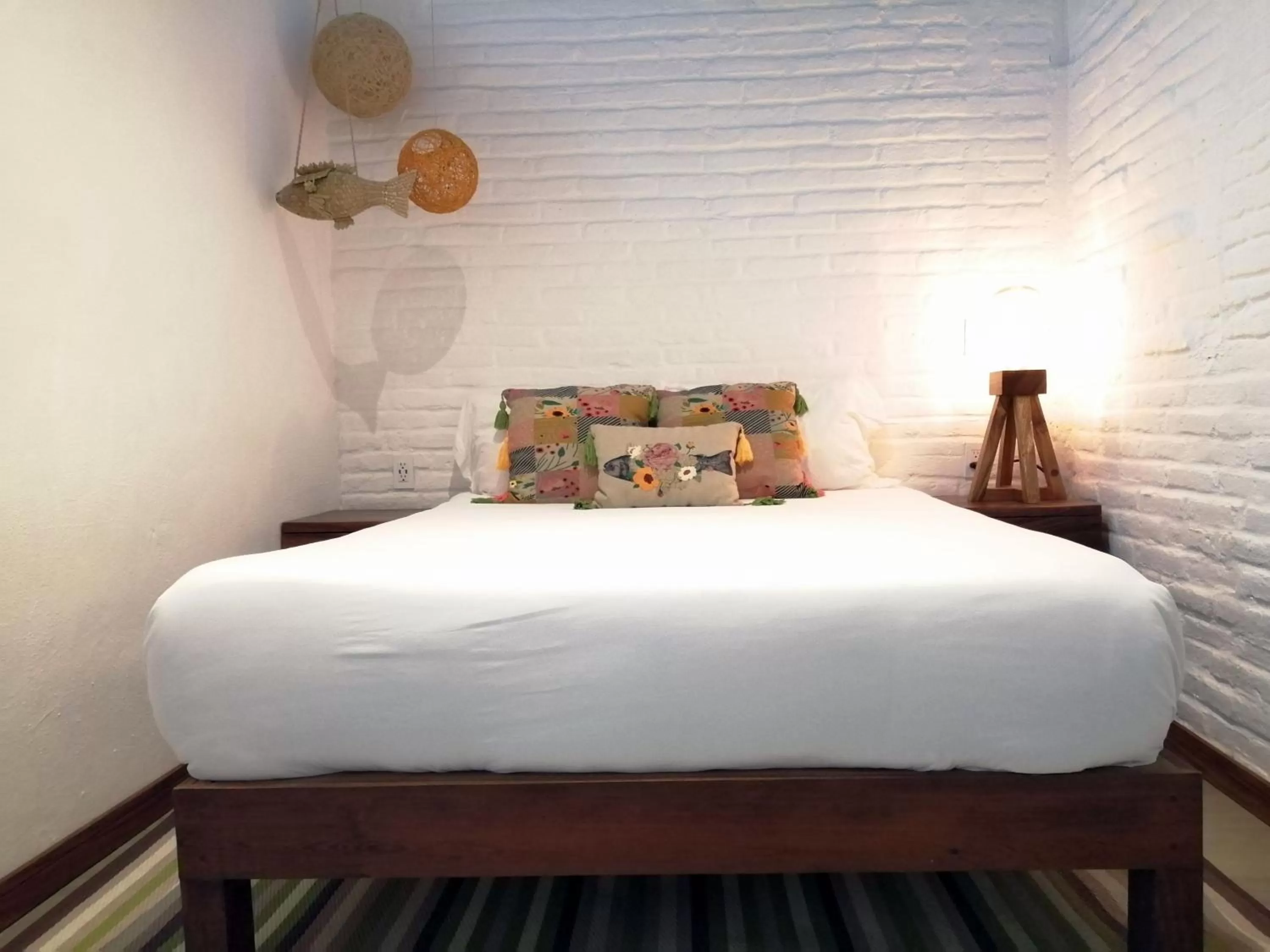 Deluxe Queen Room (No Window) - single occupancy in Amaia Boutique Hotel
