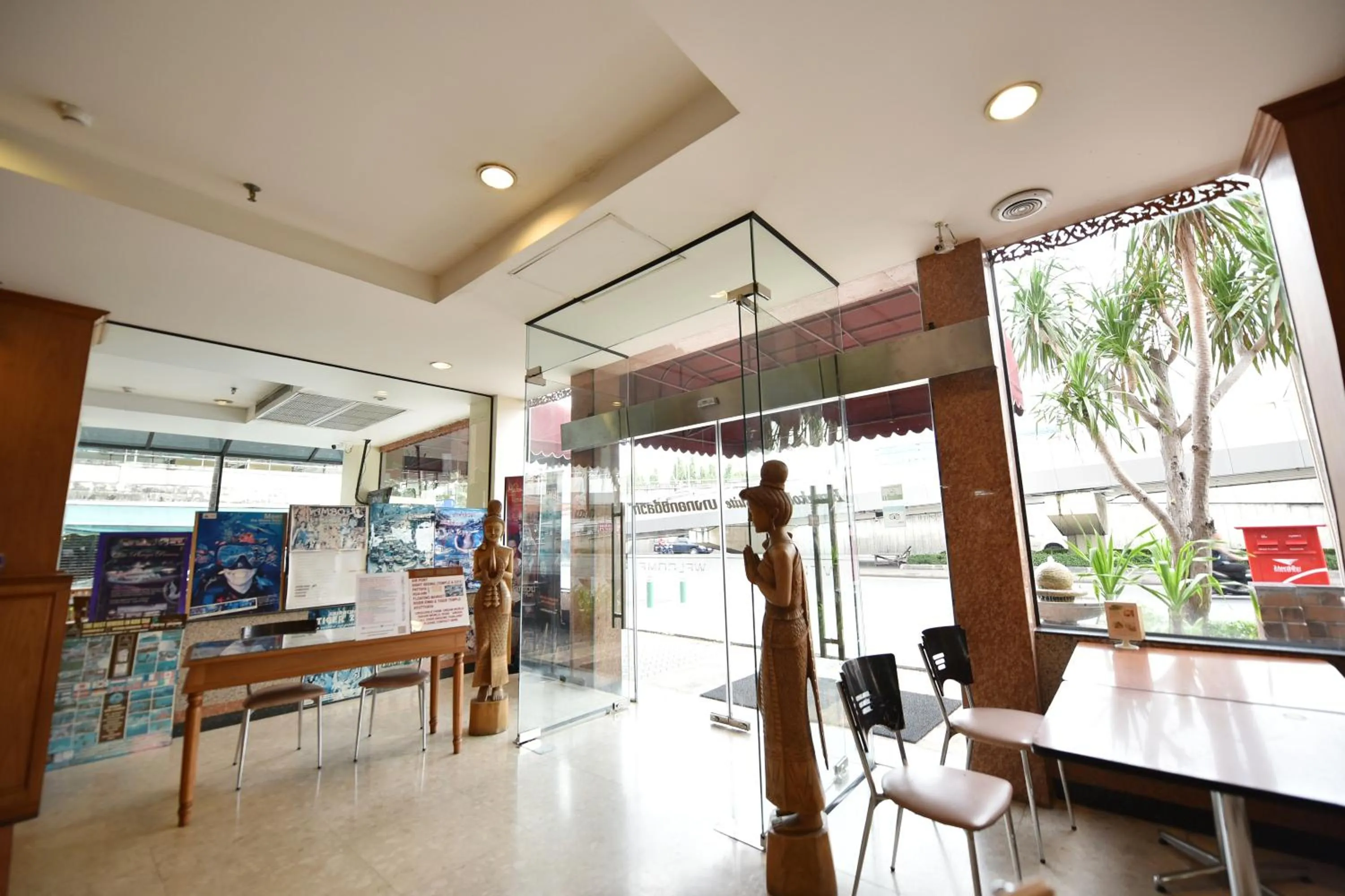 Facade/entrance in Bangkok City Suite