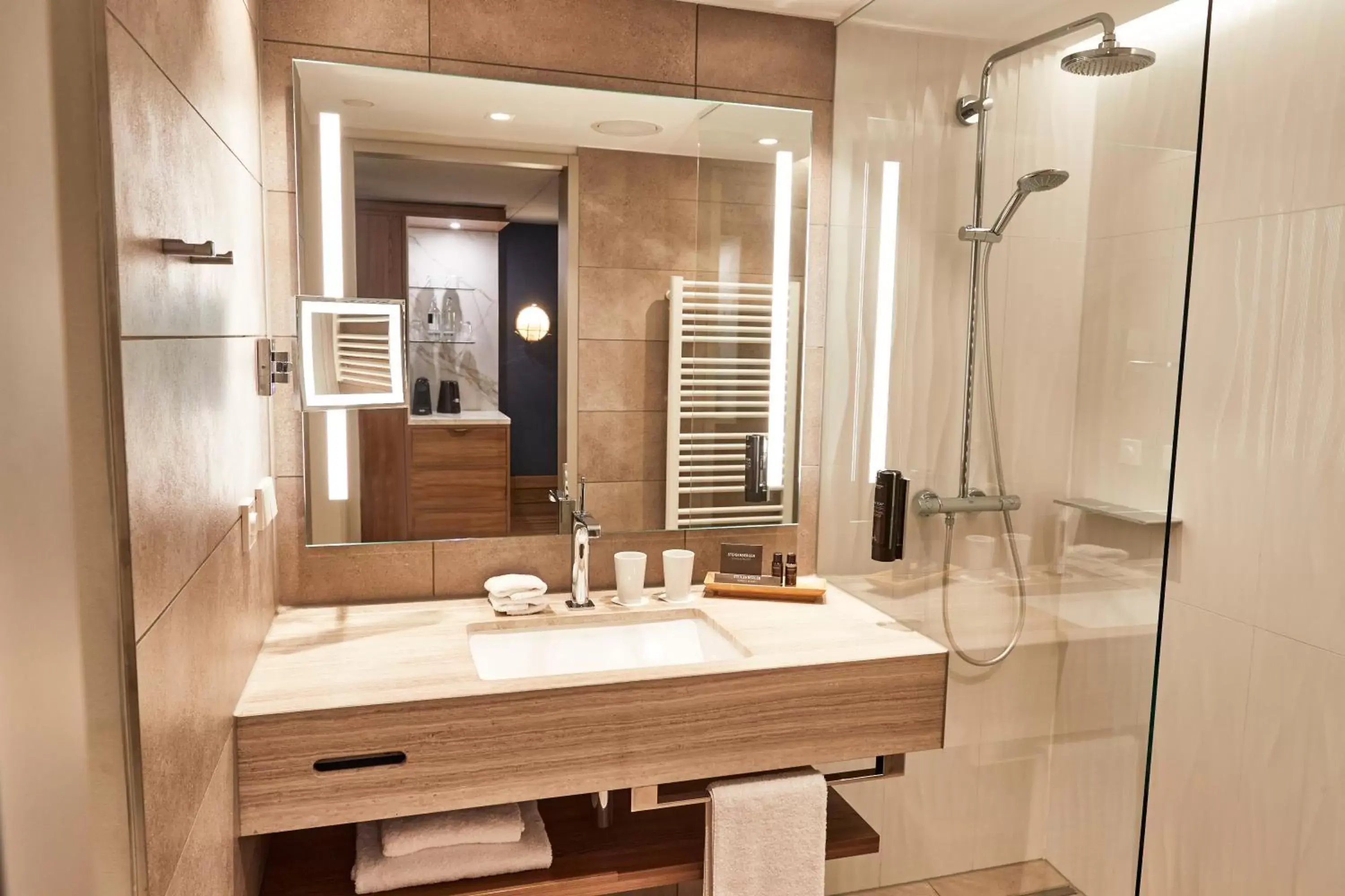 Shower, Bathroom in Steigenberger Hotel Hamburg
