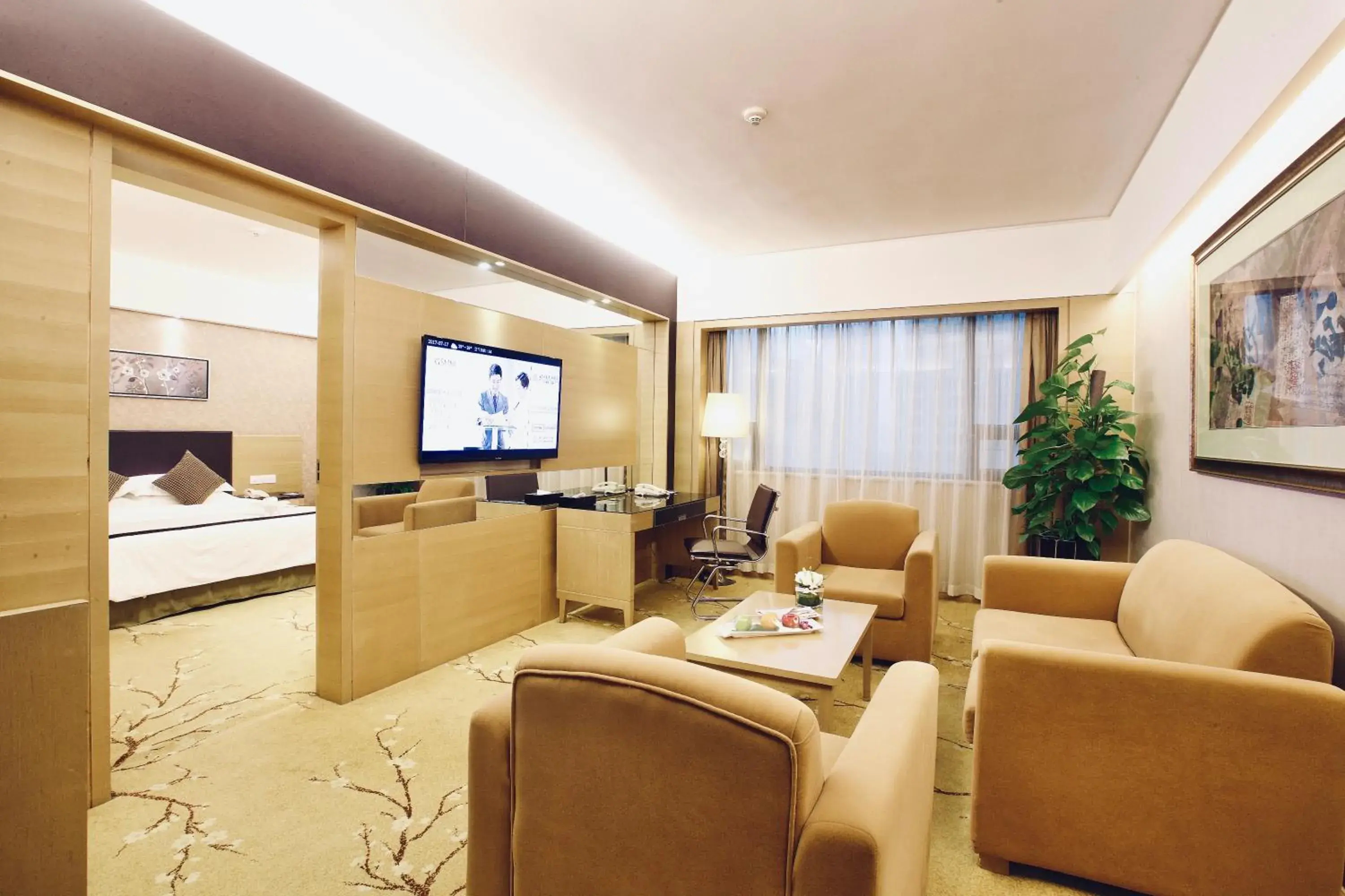 Seating Area in Grand Skylight Hotel Shenzhen (Huaqiang NorthBusiness Zone)