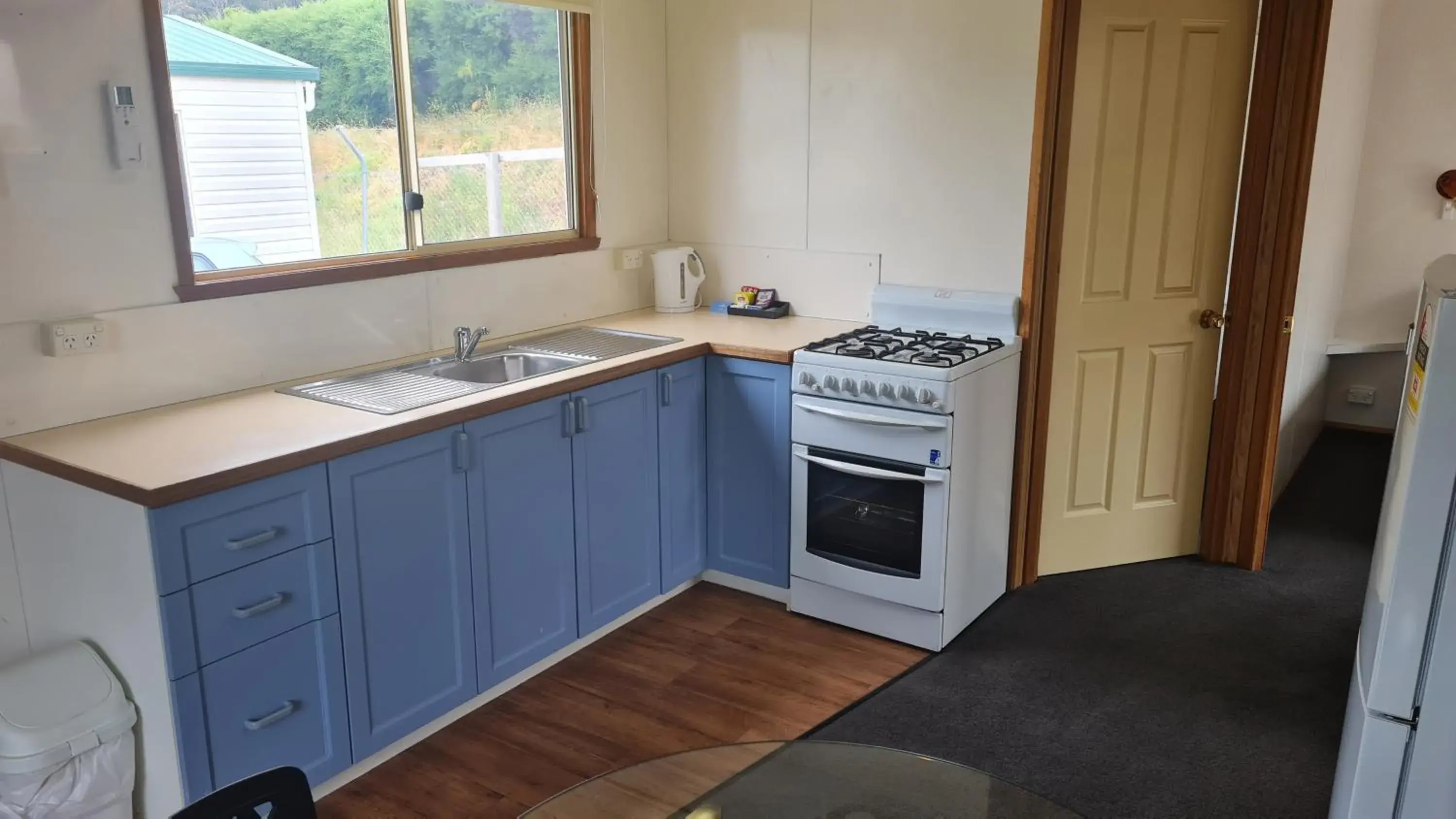 kitchen, Kitchen/Kitchenette in Discovery Parks - Mornington Hobart