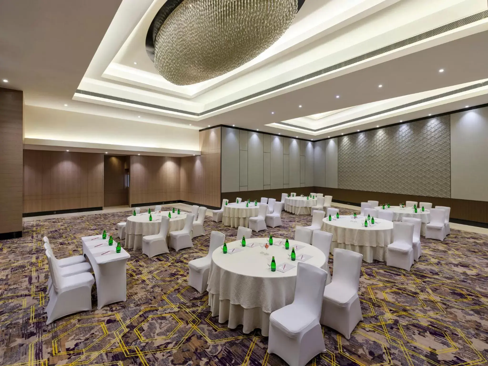 Banquet/Function facilities, Banquet Facilities in Crowne Plaza Ahmedabad City Centre, an IHG Hotel