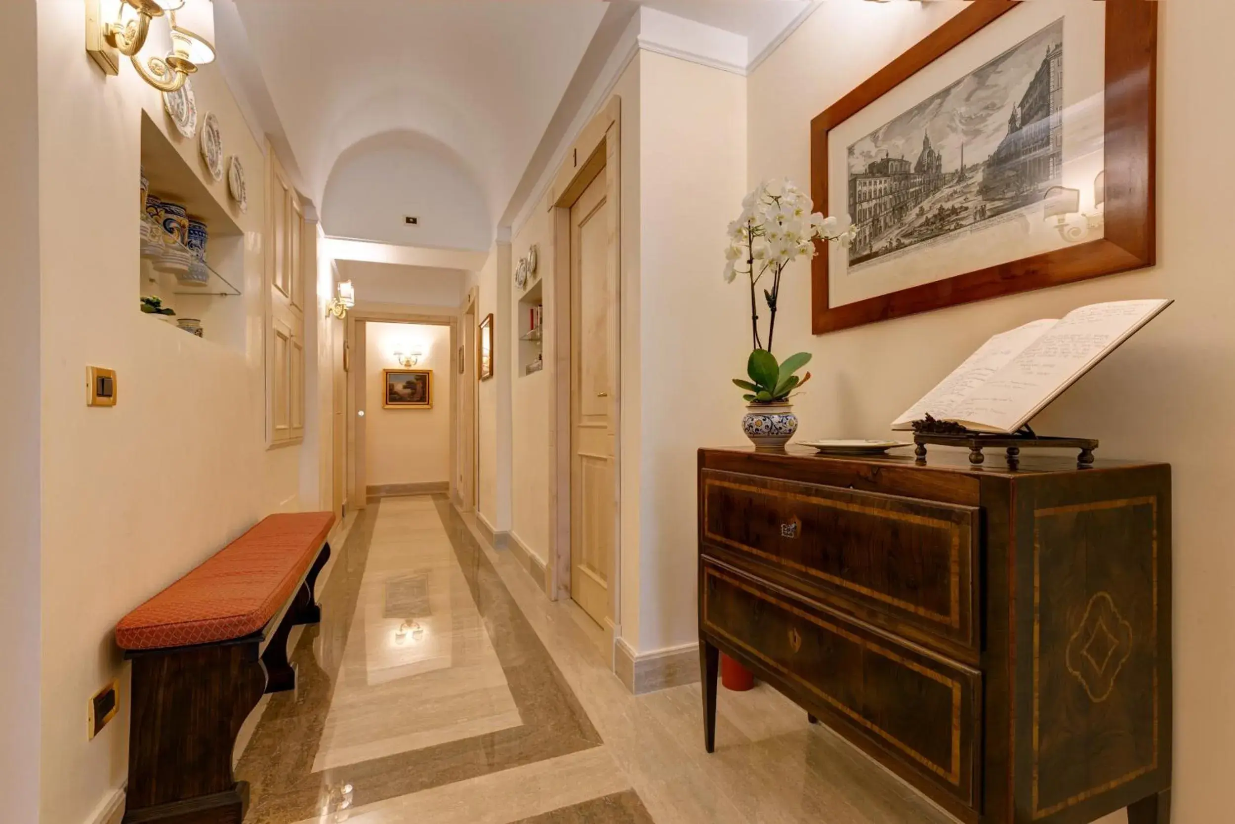 Other, Lobby/Reception in Residenza RomaCentro