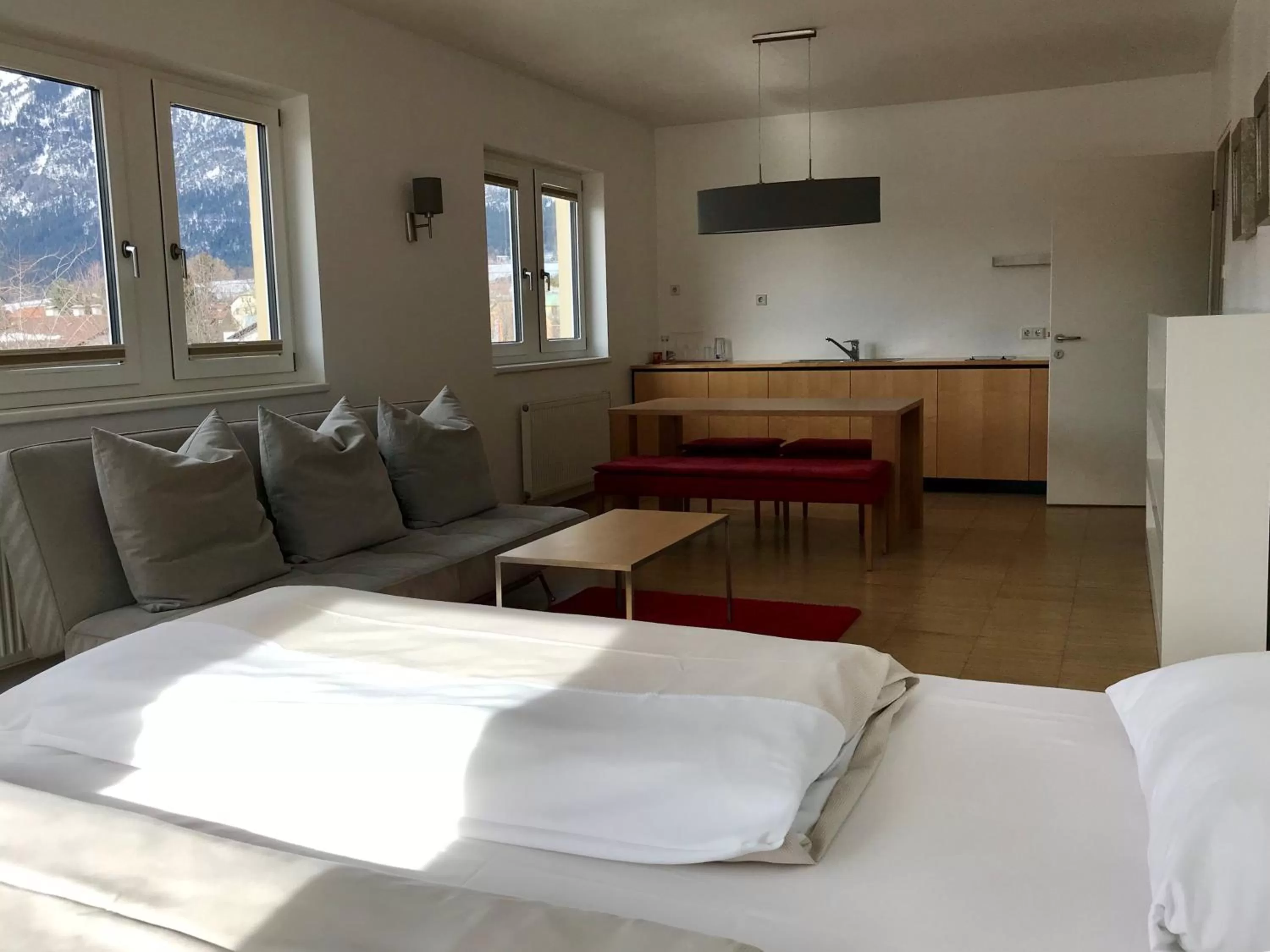 Living room, Bed in Parkhotel Hall in Tirol