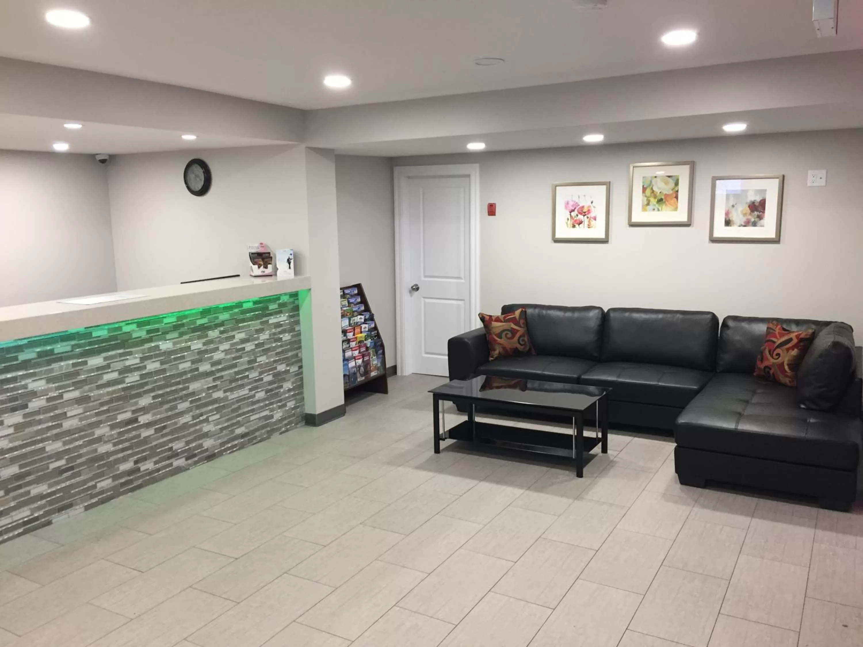 Lobby or reception in Knights Inn Kamloops