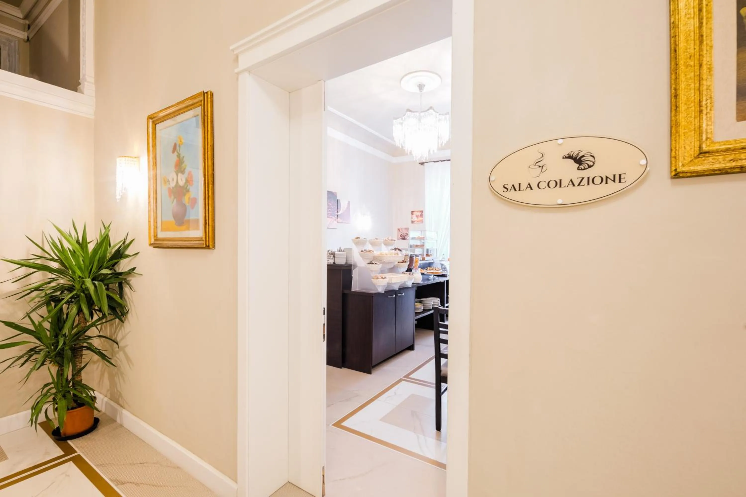 Restaurant/places to eat in Hotel Bijou Roof Terrace