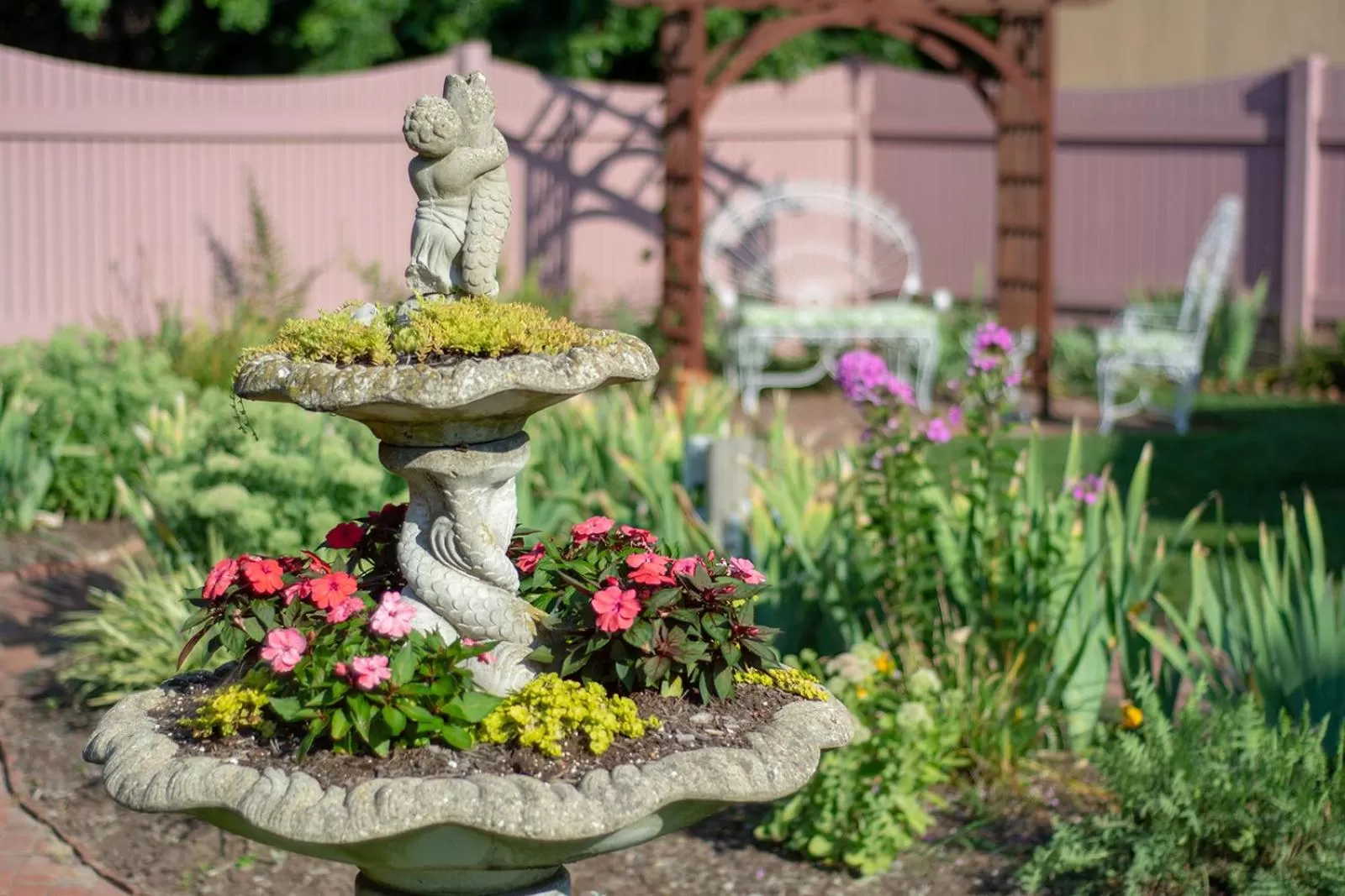 Garden in The Towers Bed & Breakfast