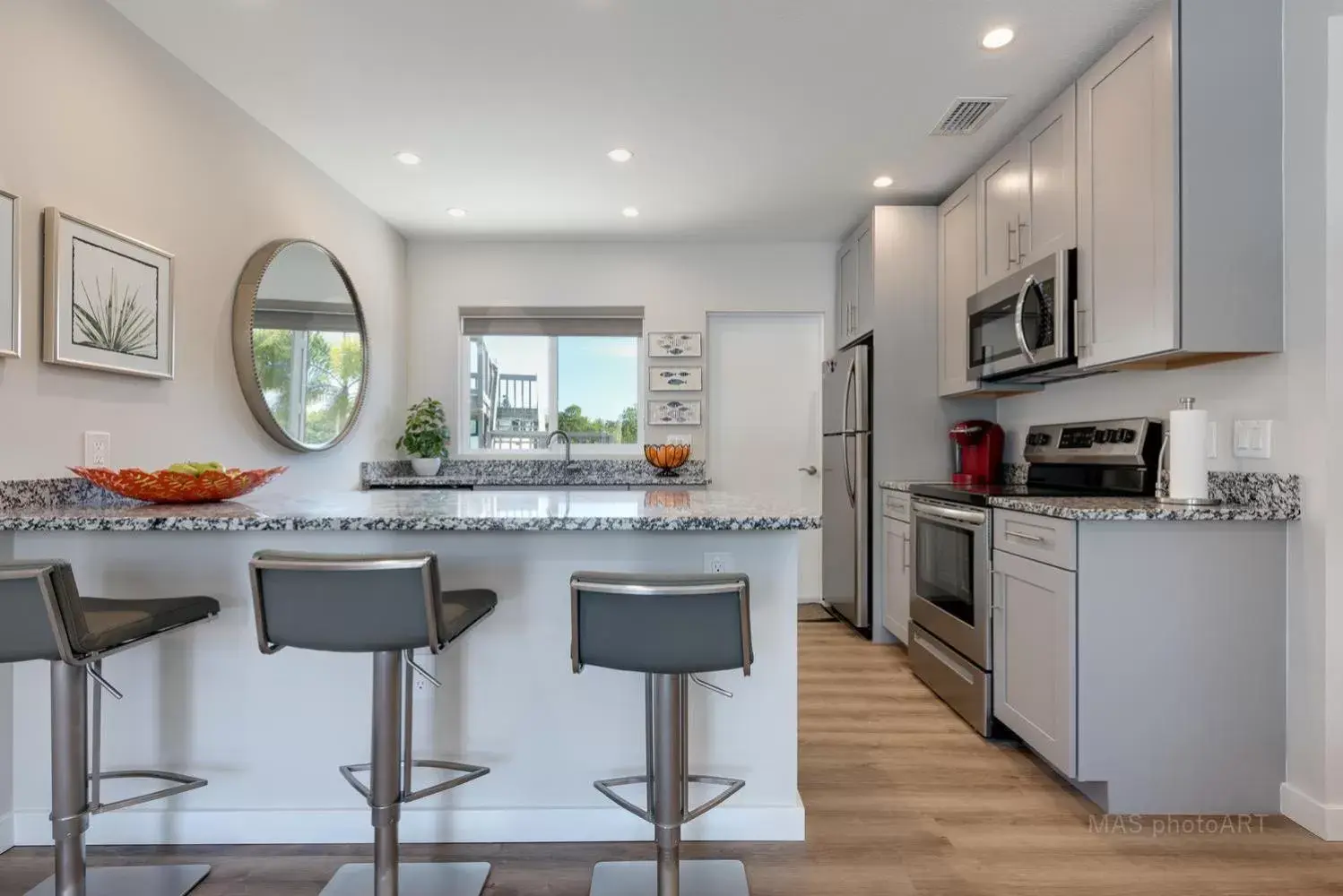 Kitchen/Kitchenette in Escape Casey Key