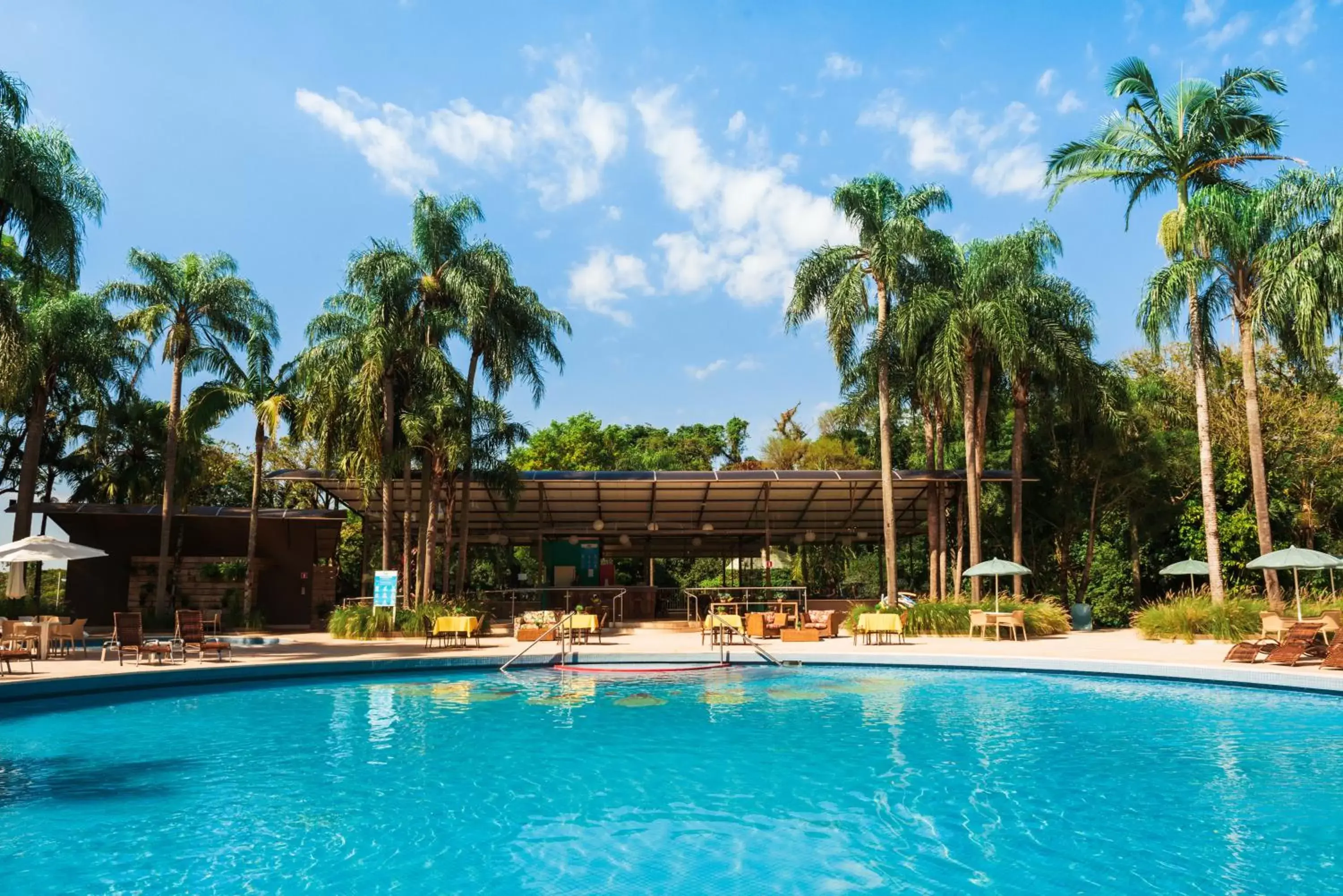 Garden view, Swimming Pool in Vivaz Cataratas Hotel Resort