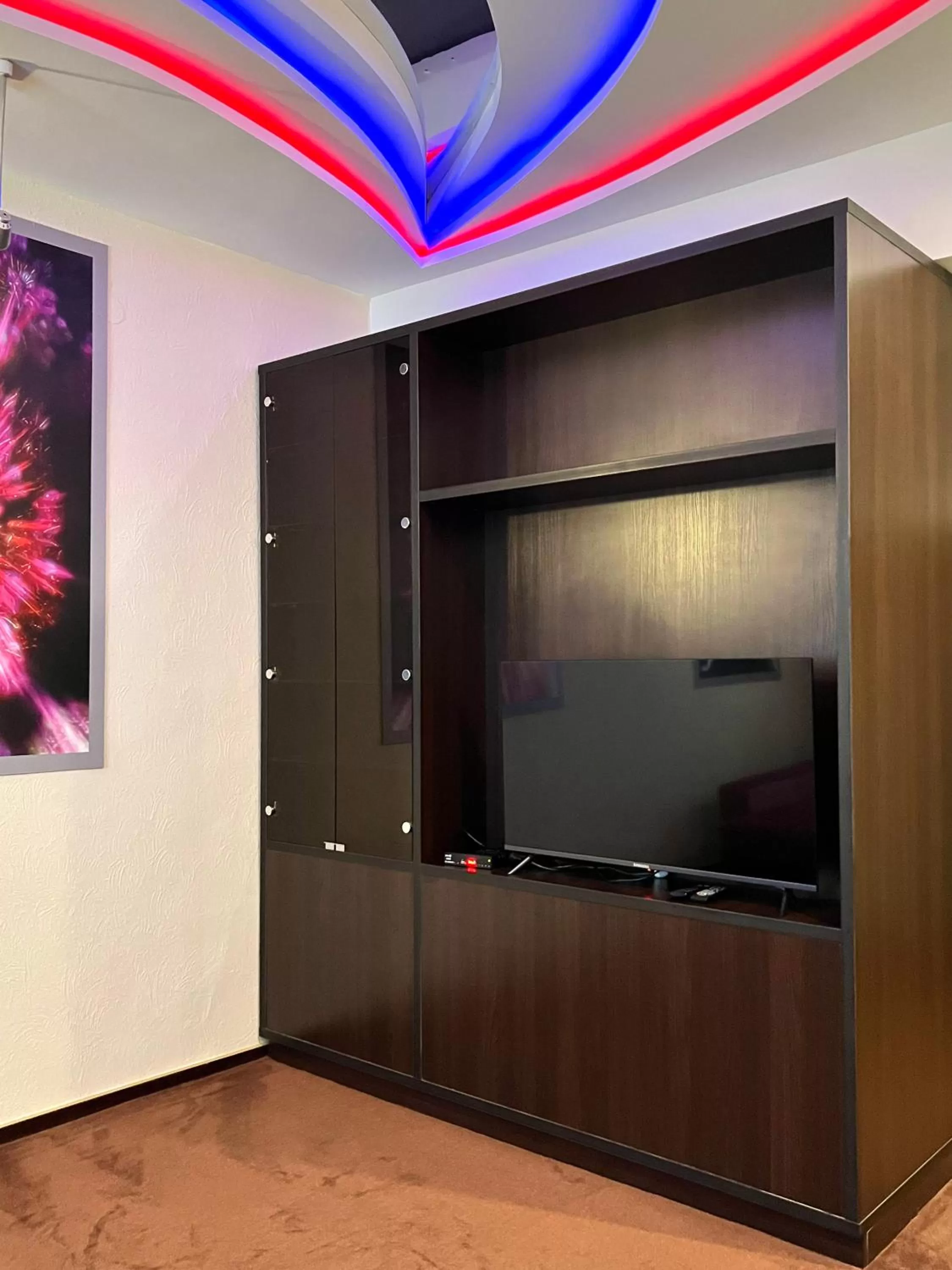 Seating area in JEPPESEN RESIDENCE