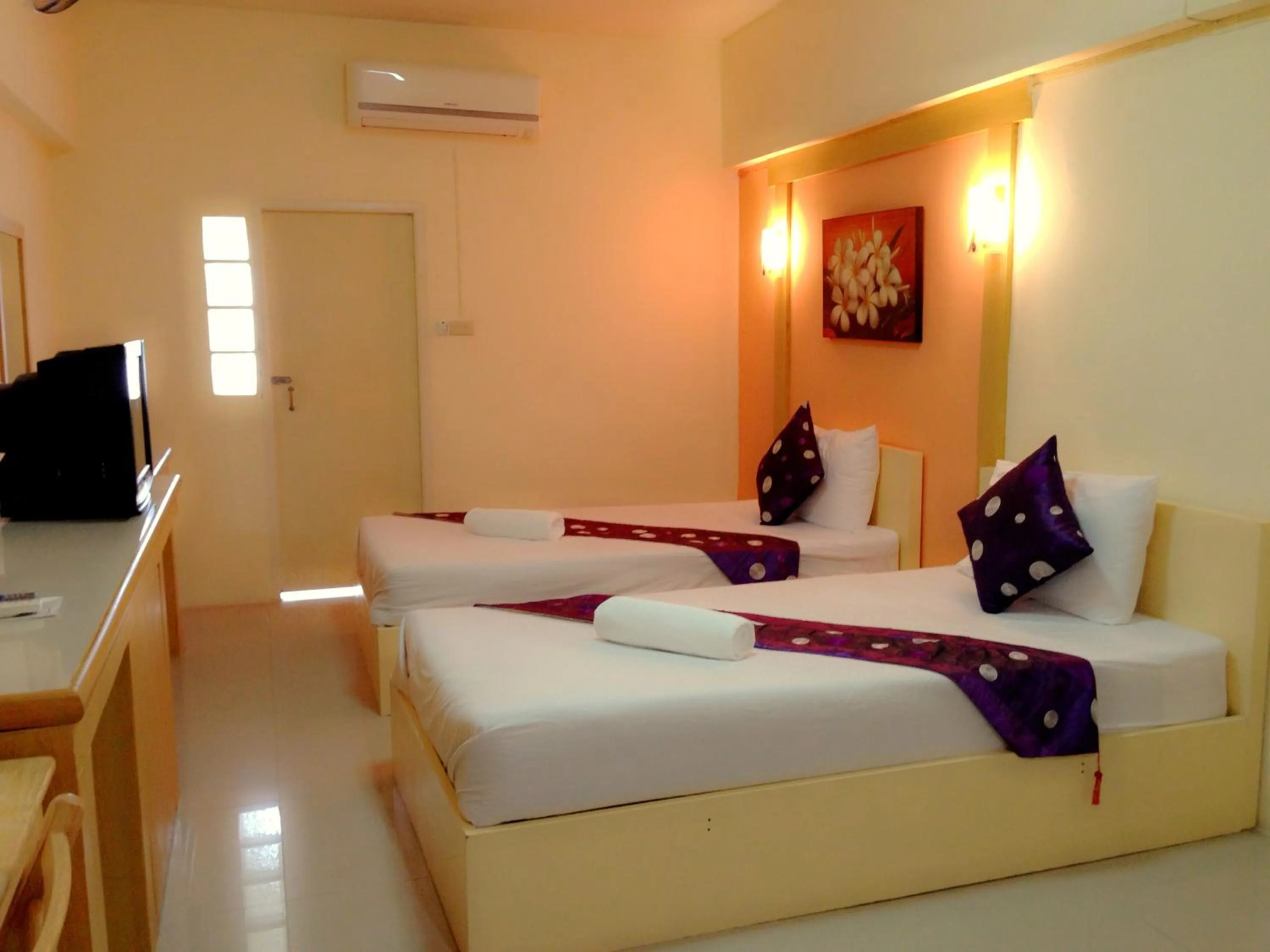 Bed in Casa Narinya @ Suvarnabhumi Airport