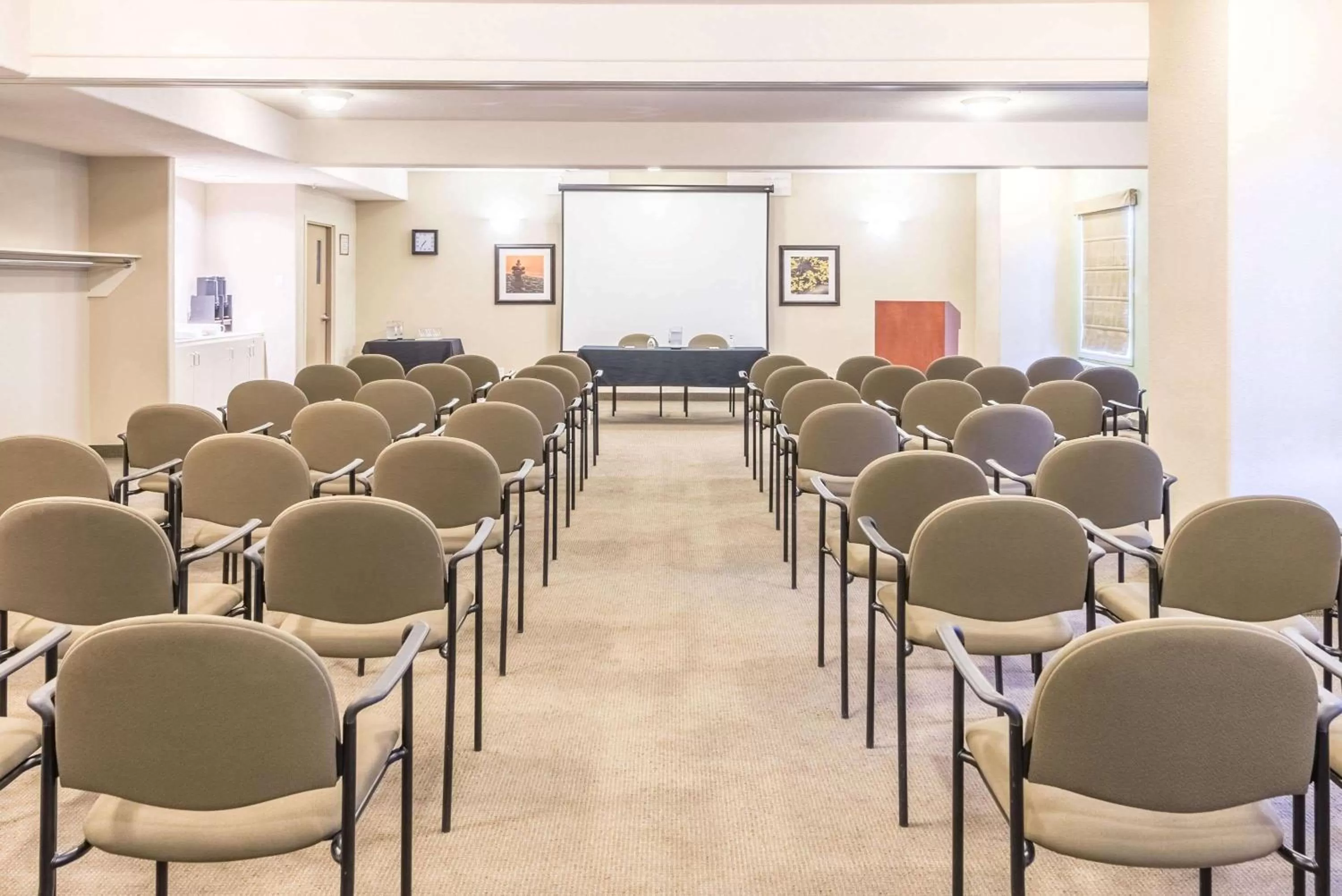 On site in Super 8 by Wyndham Windsor NS