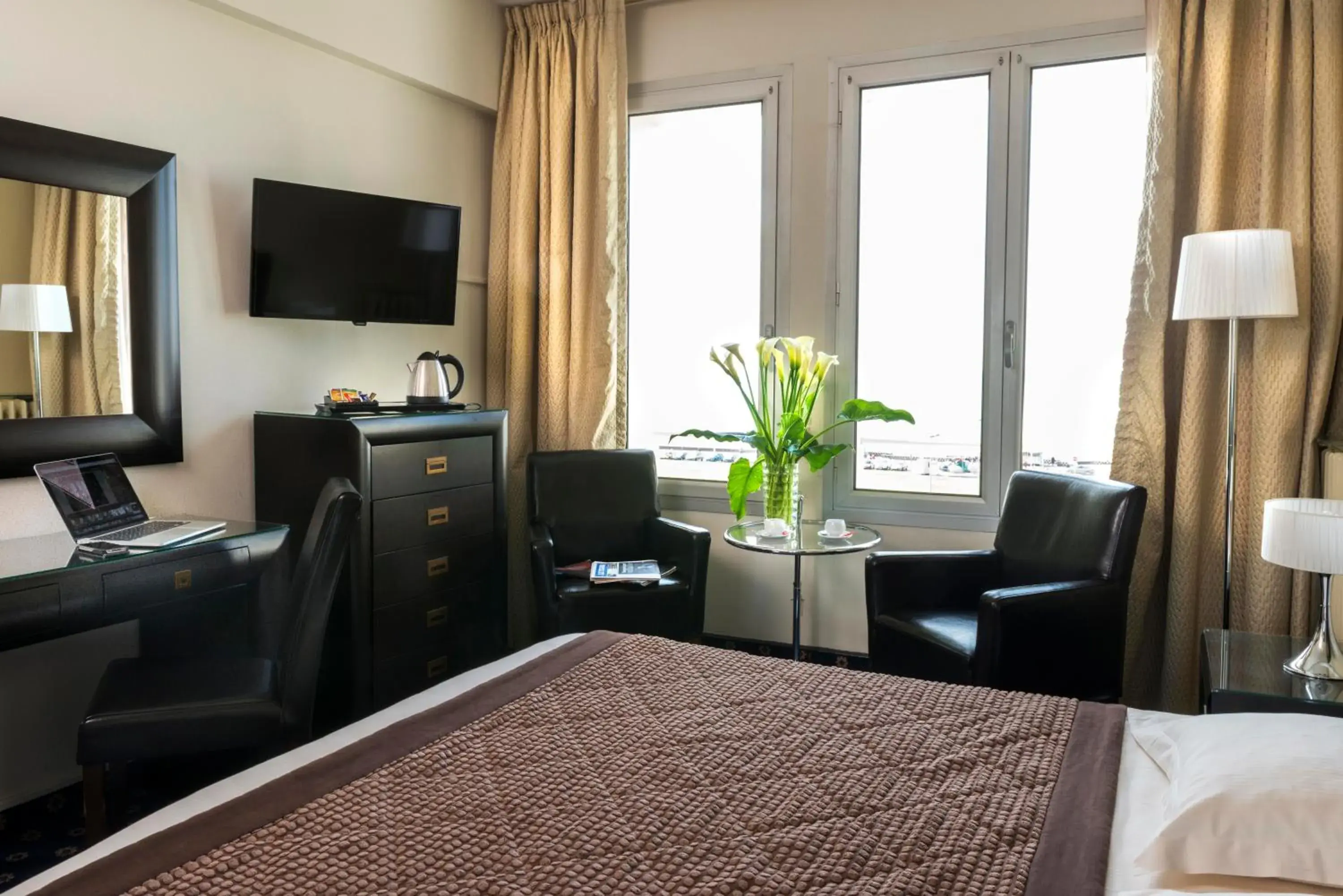 Double Room with Sea View in Hotel Aguado Double Room with Sea View in Hotel Aguado