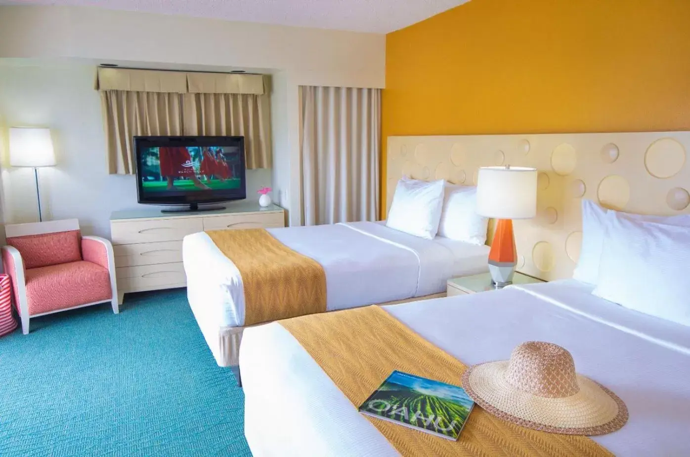 TV and multimedia, Bed in Coconut Waikiki Hotel