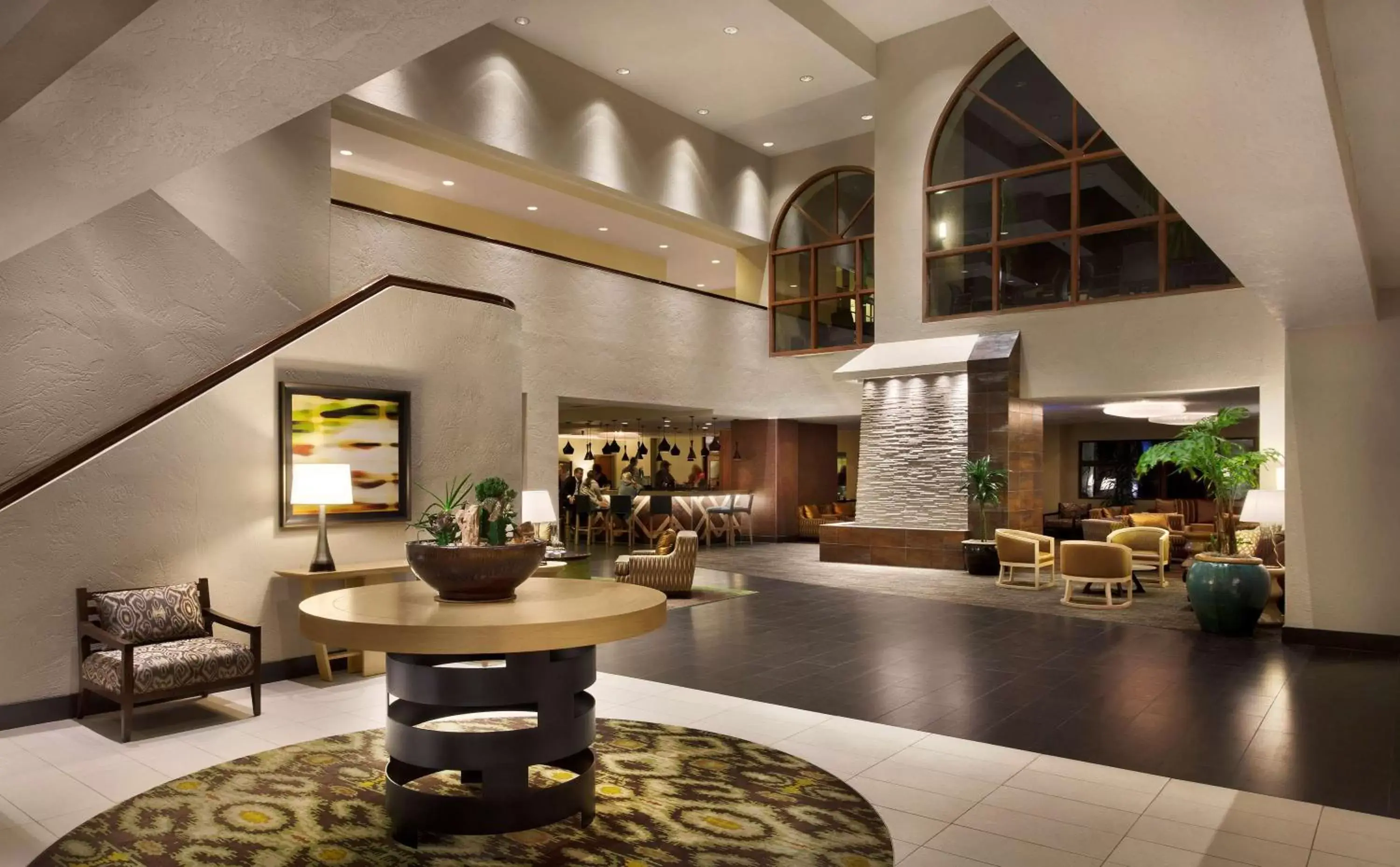 Lobby or reception, Lobby/Reception in Embassy Suites by Hilton Phoenix Tempe