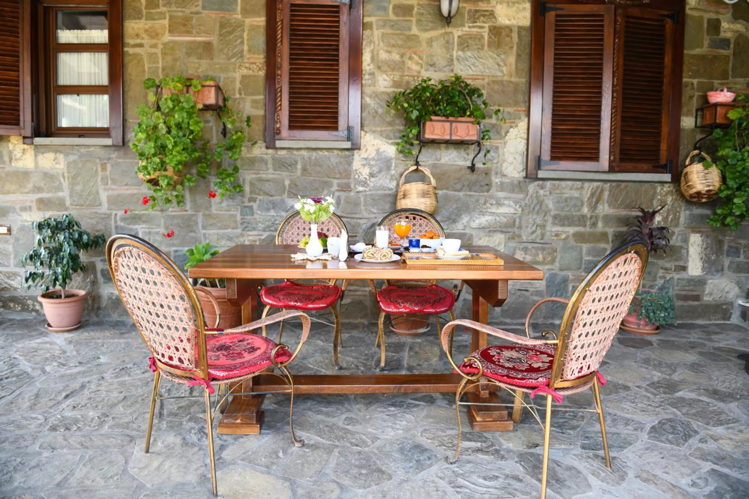Patio in Hotel Kaceli