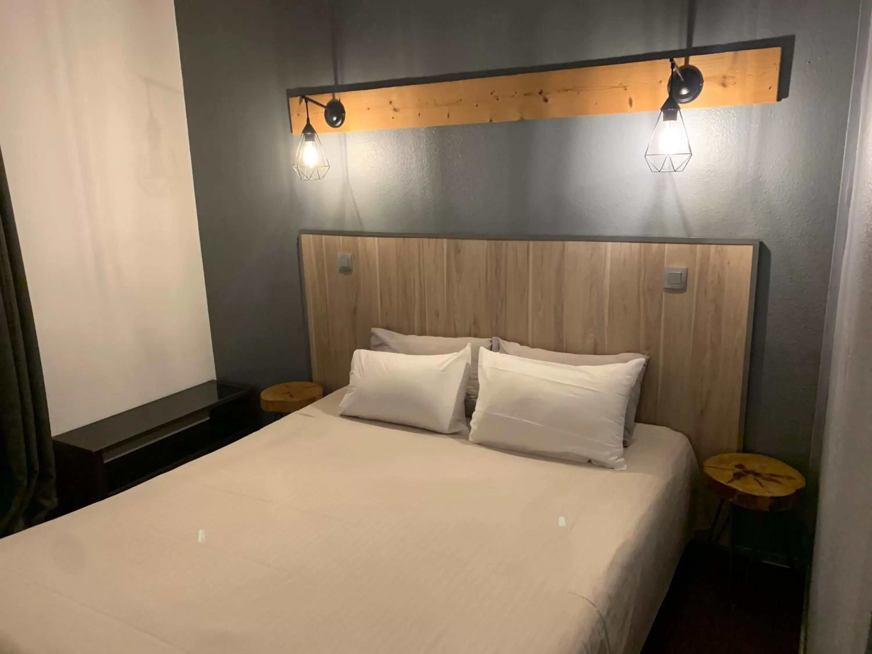 Bed in Sure Hotel by Best Western Annecy