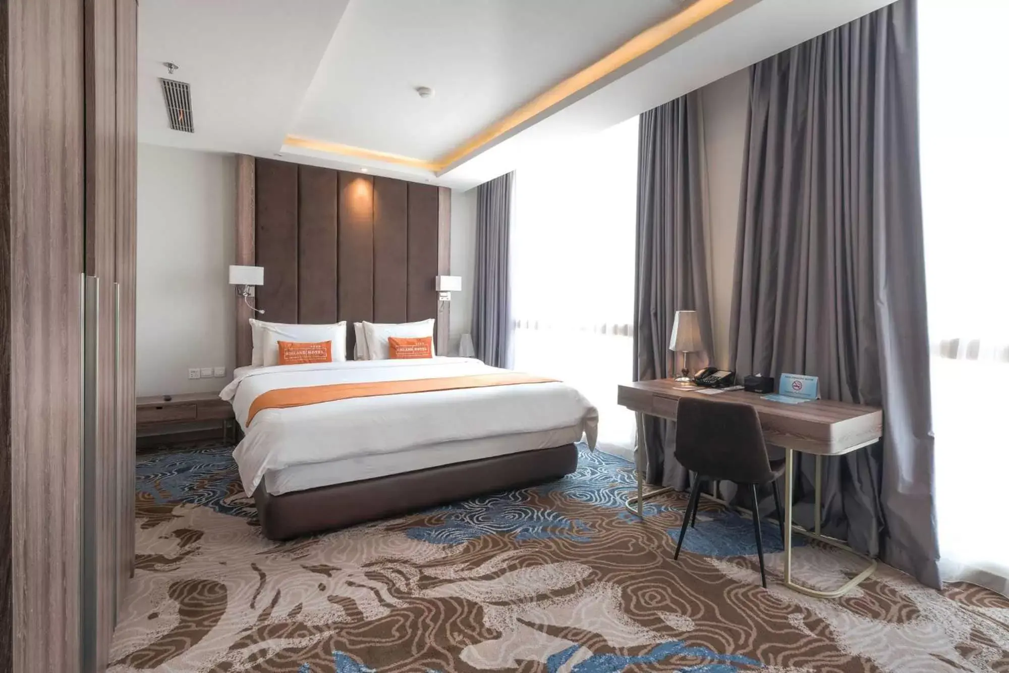 Bedroom, Bed in Bigland Hotel Bogor