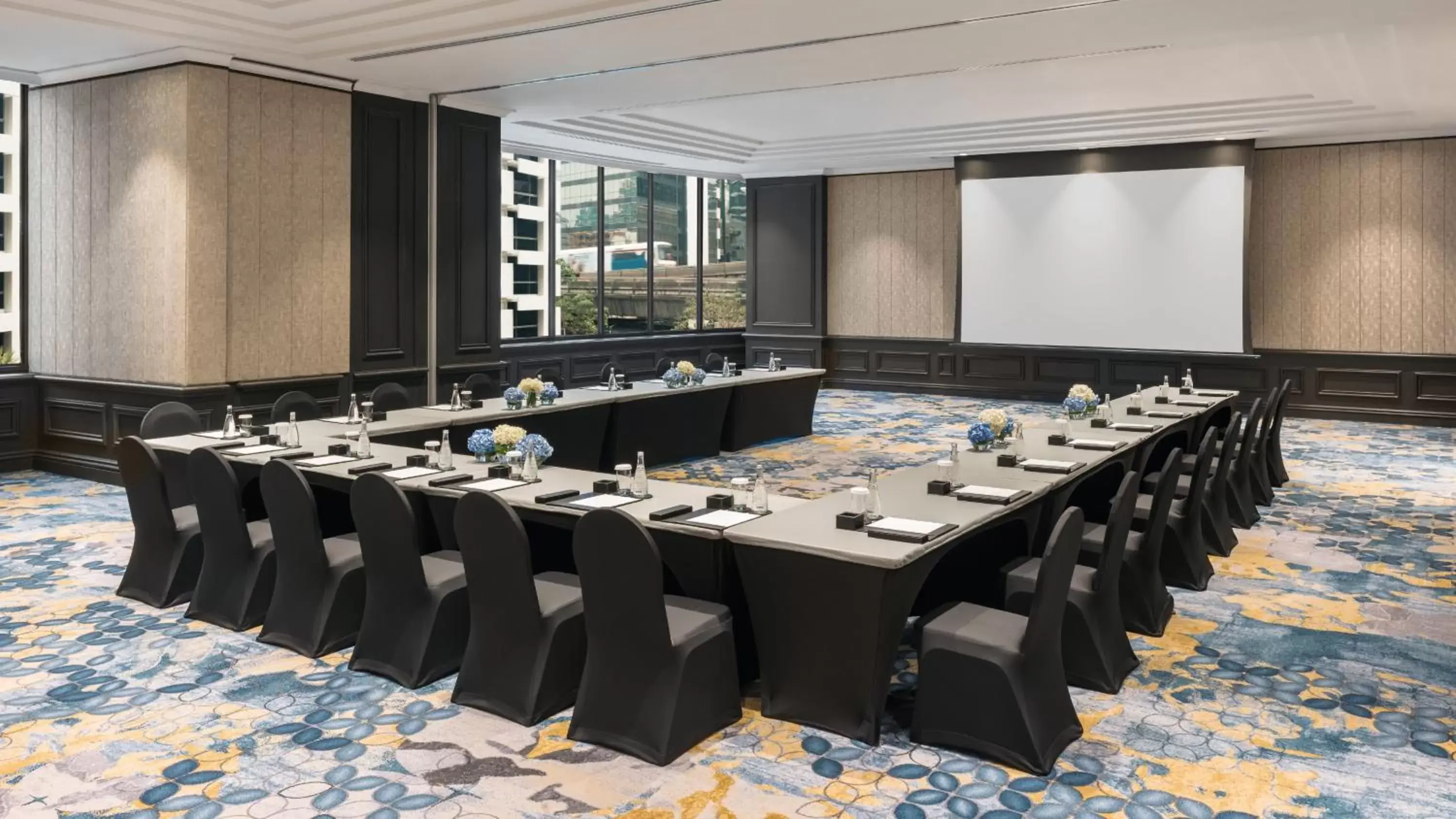 Meeting/conference room in InterContinental Bangkok, an IHG Hotel