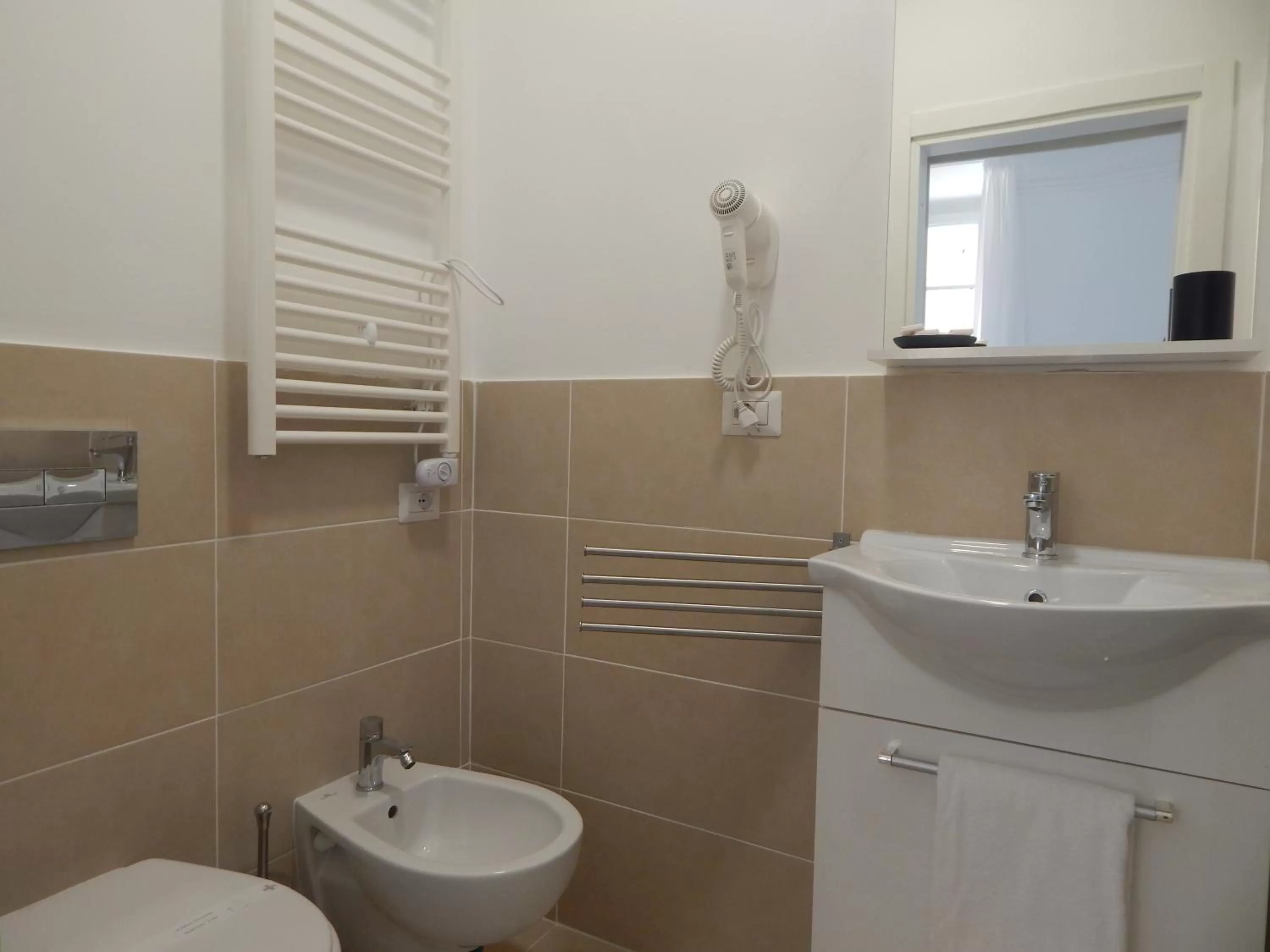 Bathroom in Roma Resort Colosseum