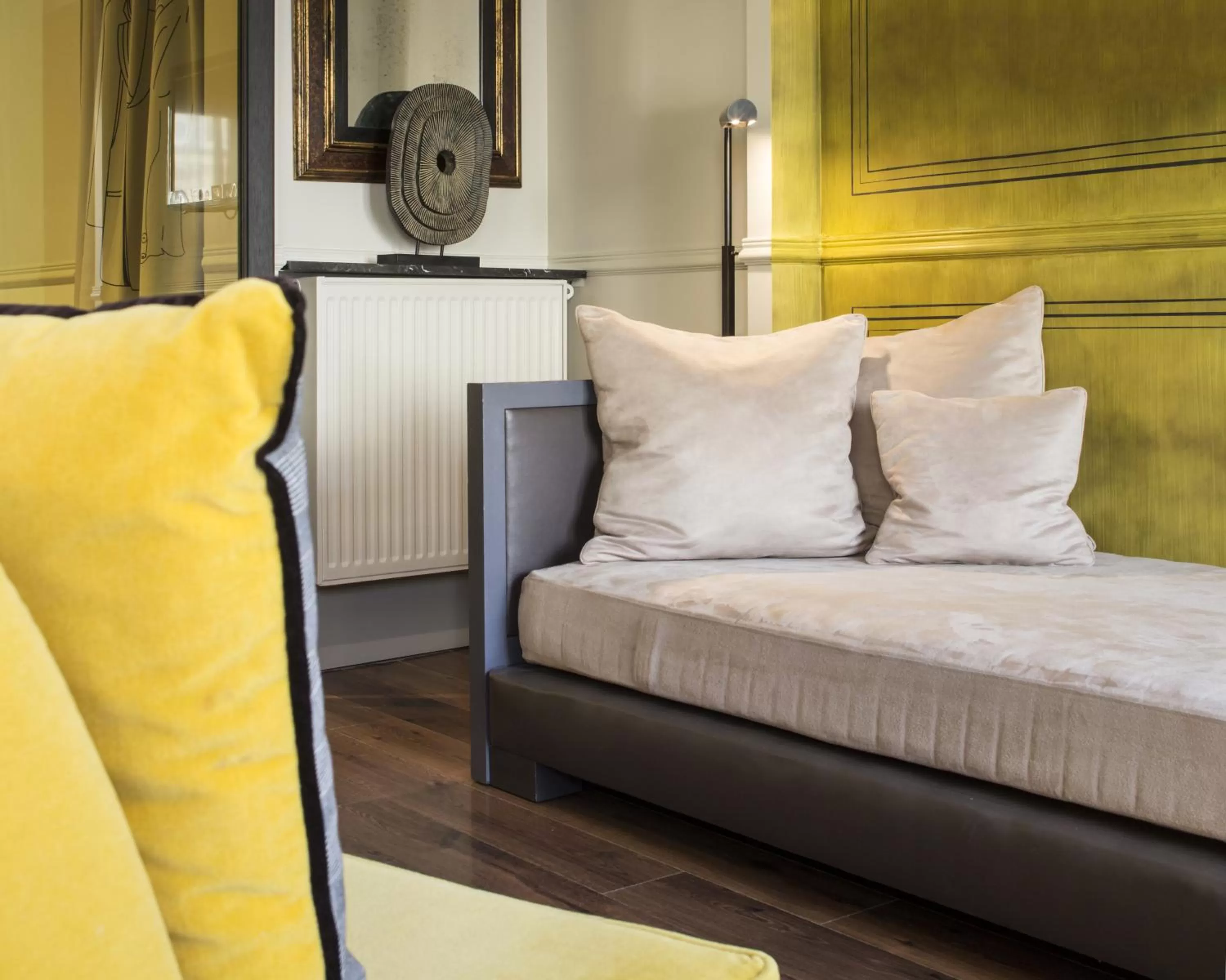 Decorative detail, Bed in Edouard 7 Paris Opéra