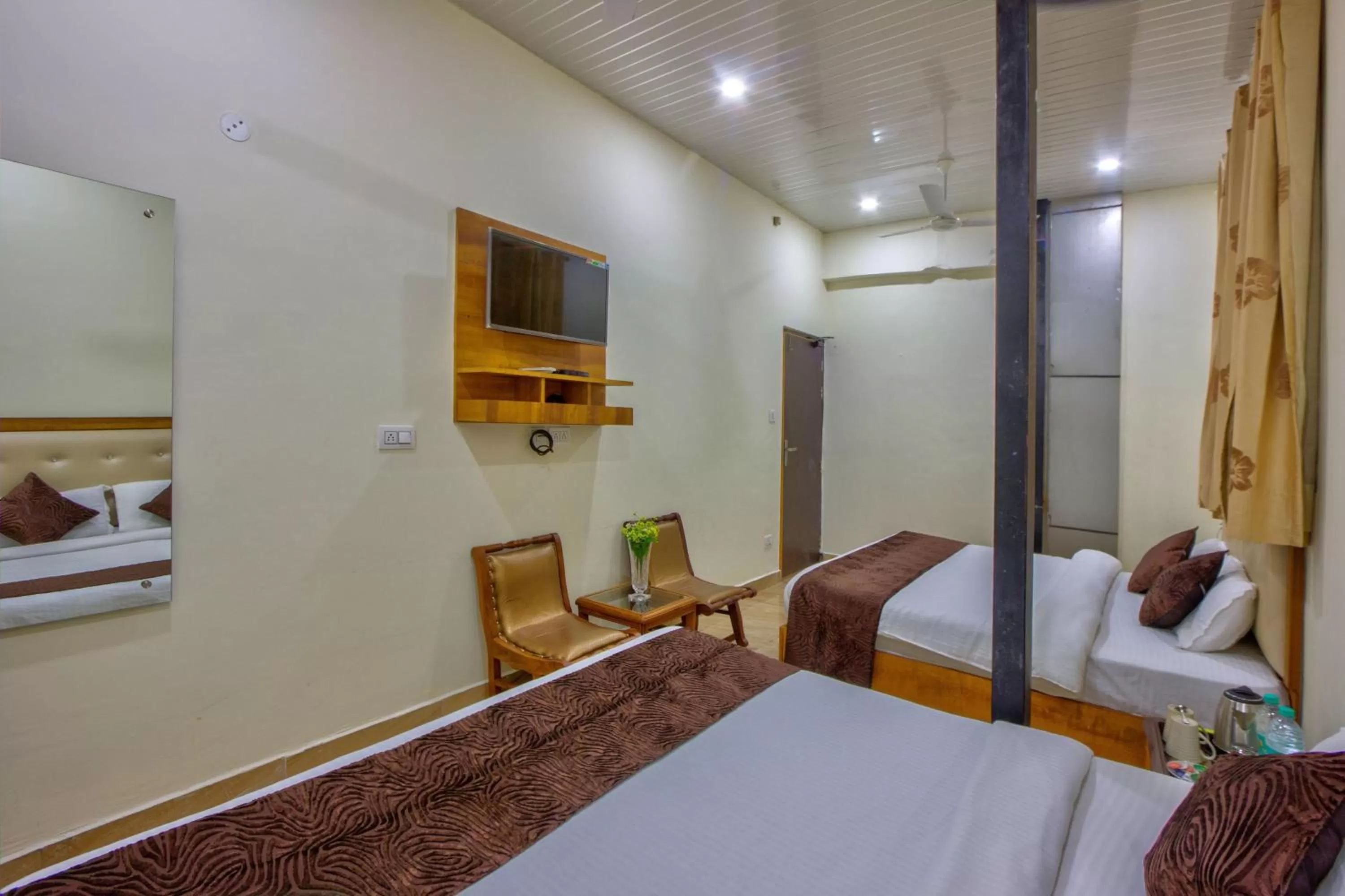 Bedroom, Bed in Hotel Bliss Valley - Hotel in Dharamshala