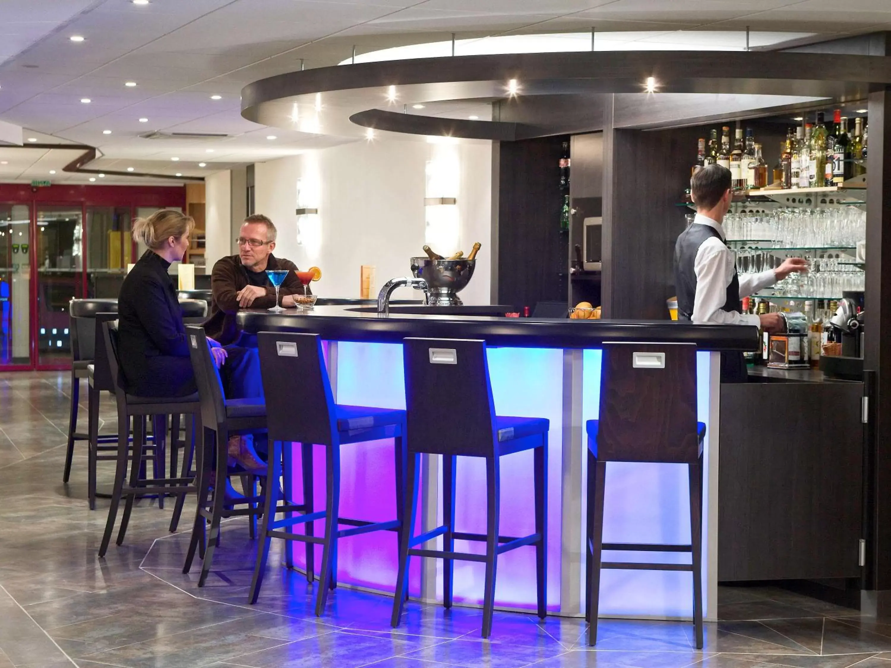 Lounge or bar in Mercure Quimper Centre