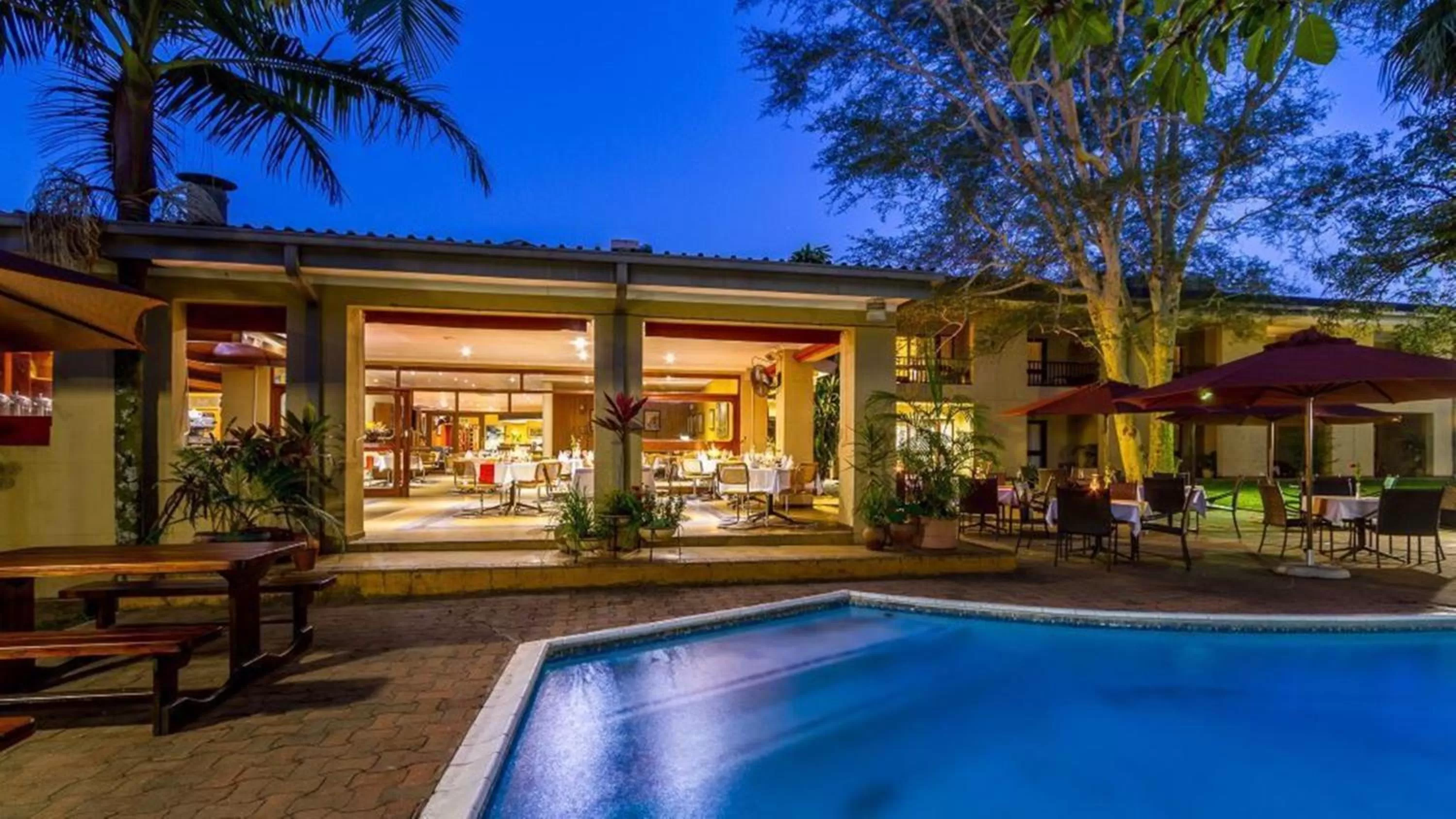 Hotel Numbi & Garden Suites