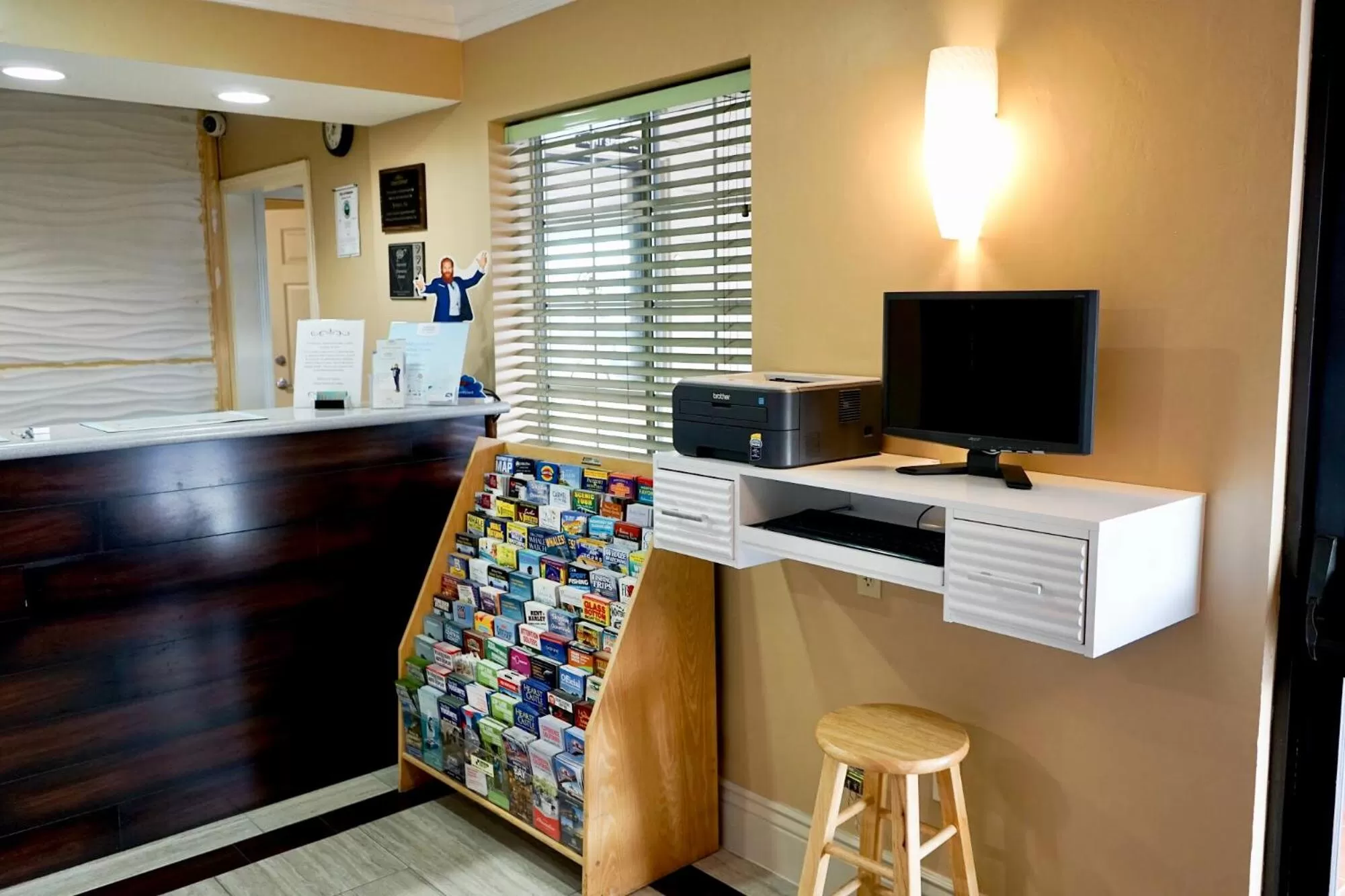 Howard Johnson by Wyndham Salinas