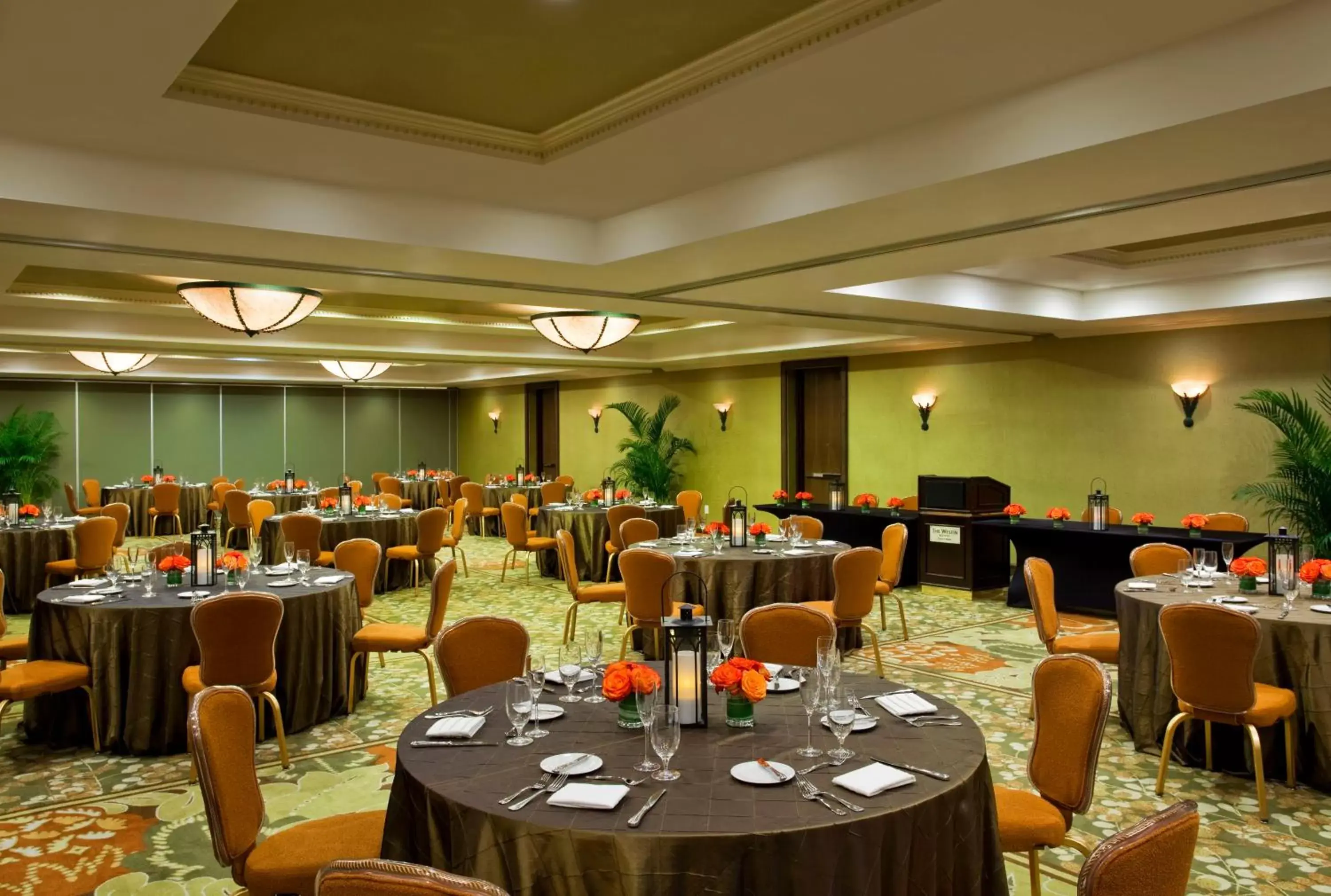 Business facilities, Banquet Facilities in Opal Key Resort & Marina
