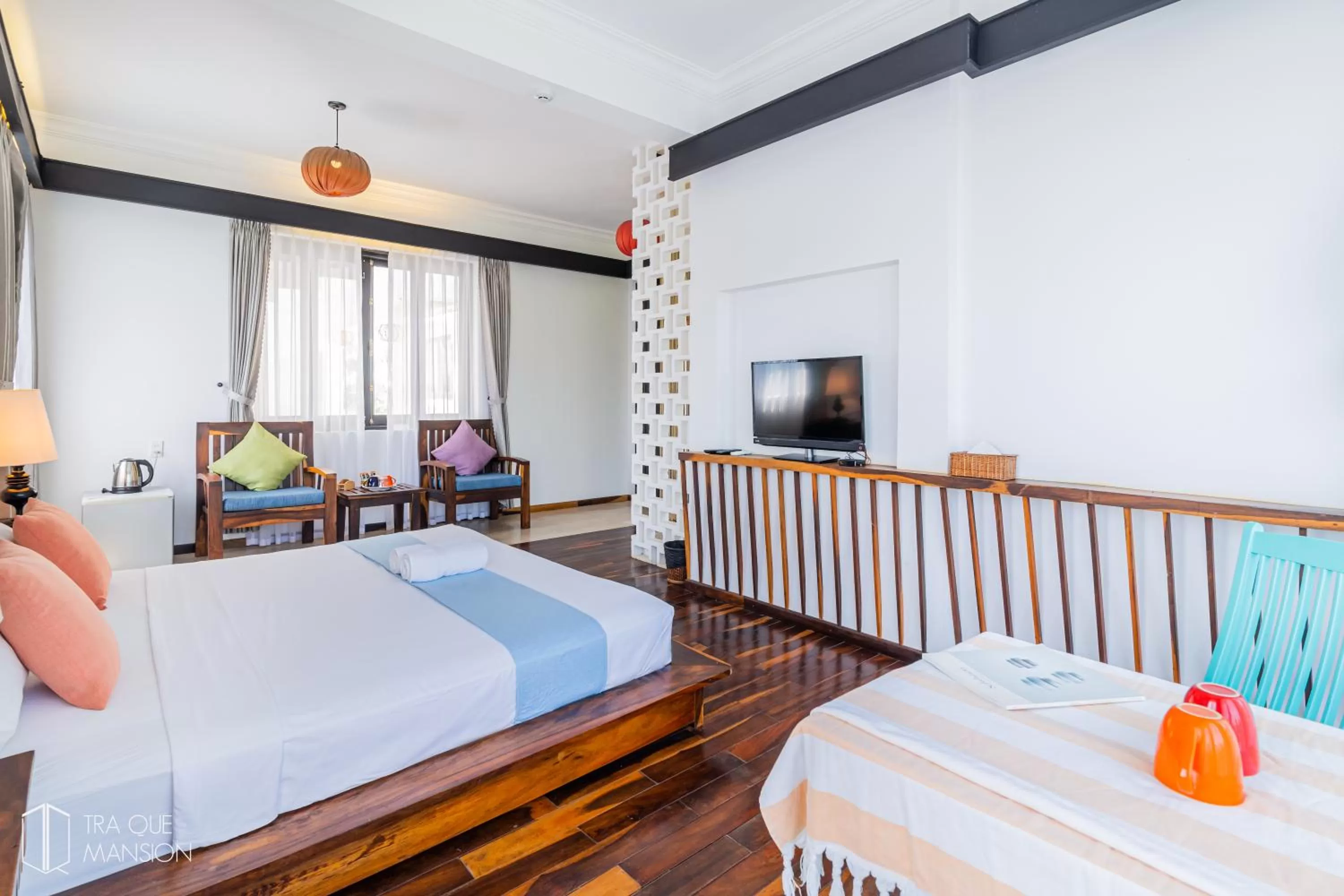 Bed in Tra Que Mansion