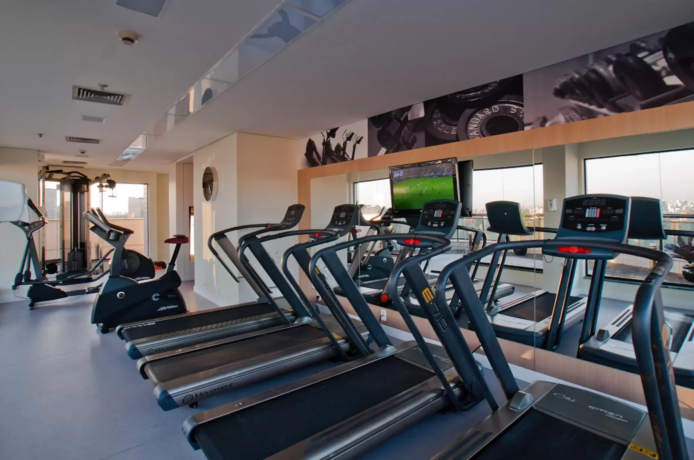 Fitness centre/facilities in Blue Tree Premium Faria Lima Fitness centre/facilities in Blue Tree Premium Faria Lima